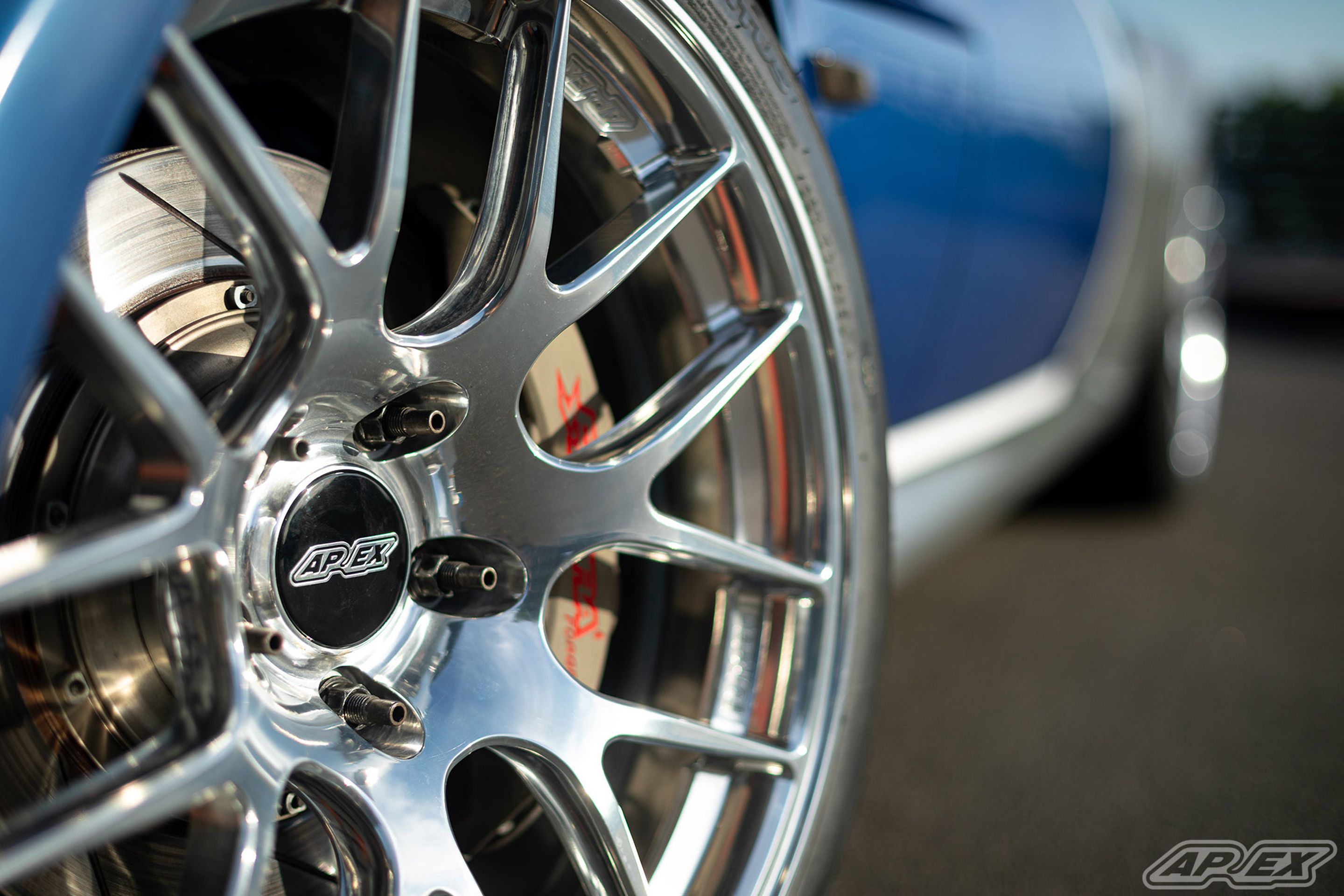 Blue BMW E36/8 Coupe Z3 M with 18" EC-7R Apex wheels in Polished