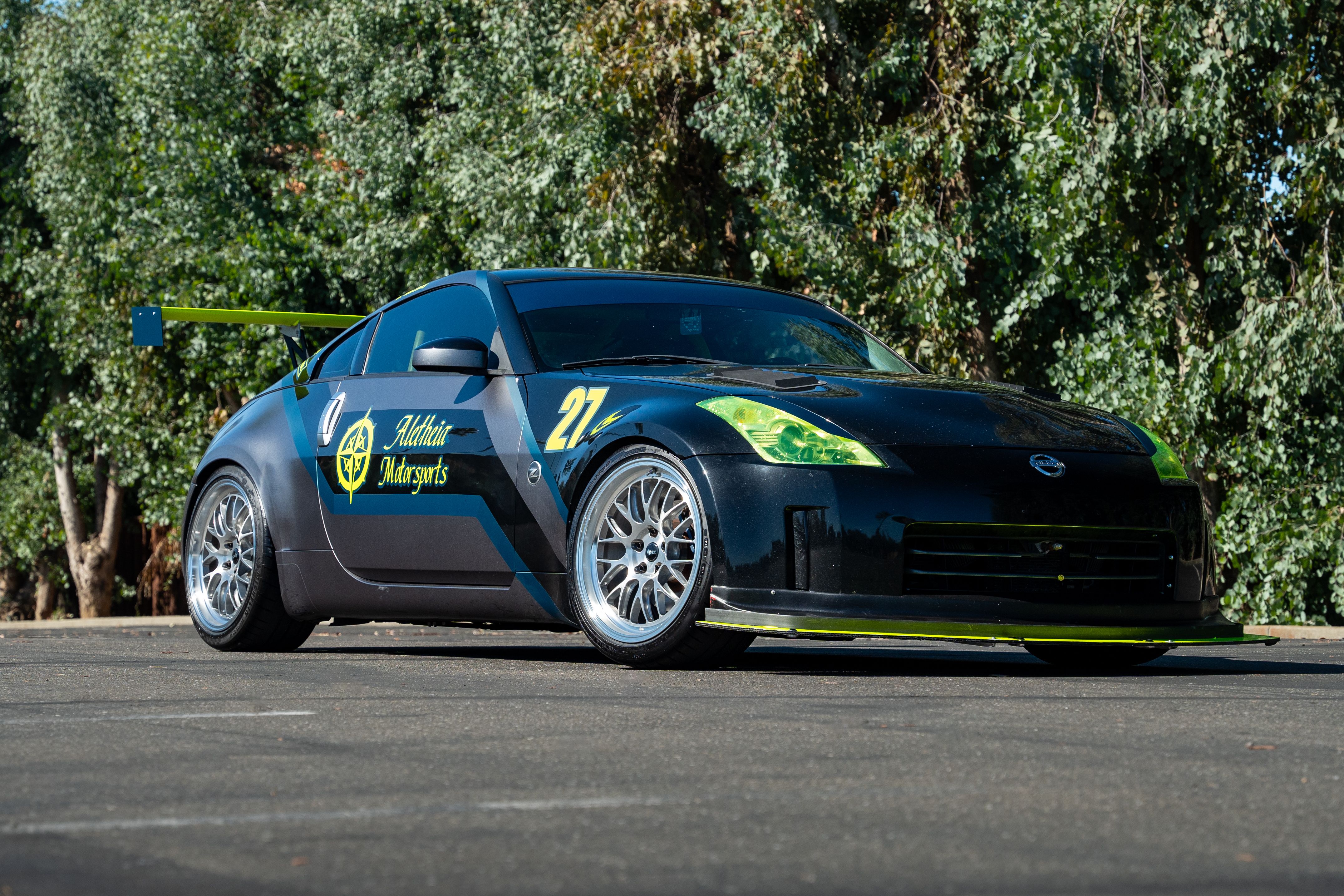 Grey Nissan 350Z - ML-10RT in Machined Lip Brushed Clear