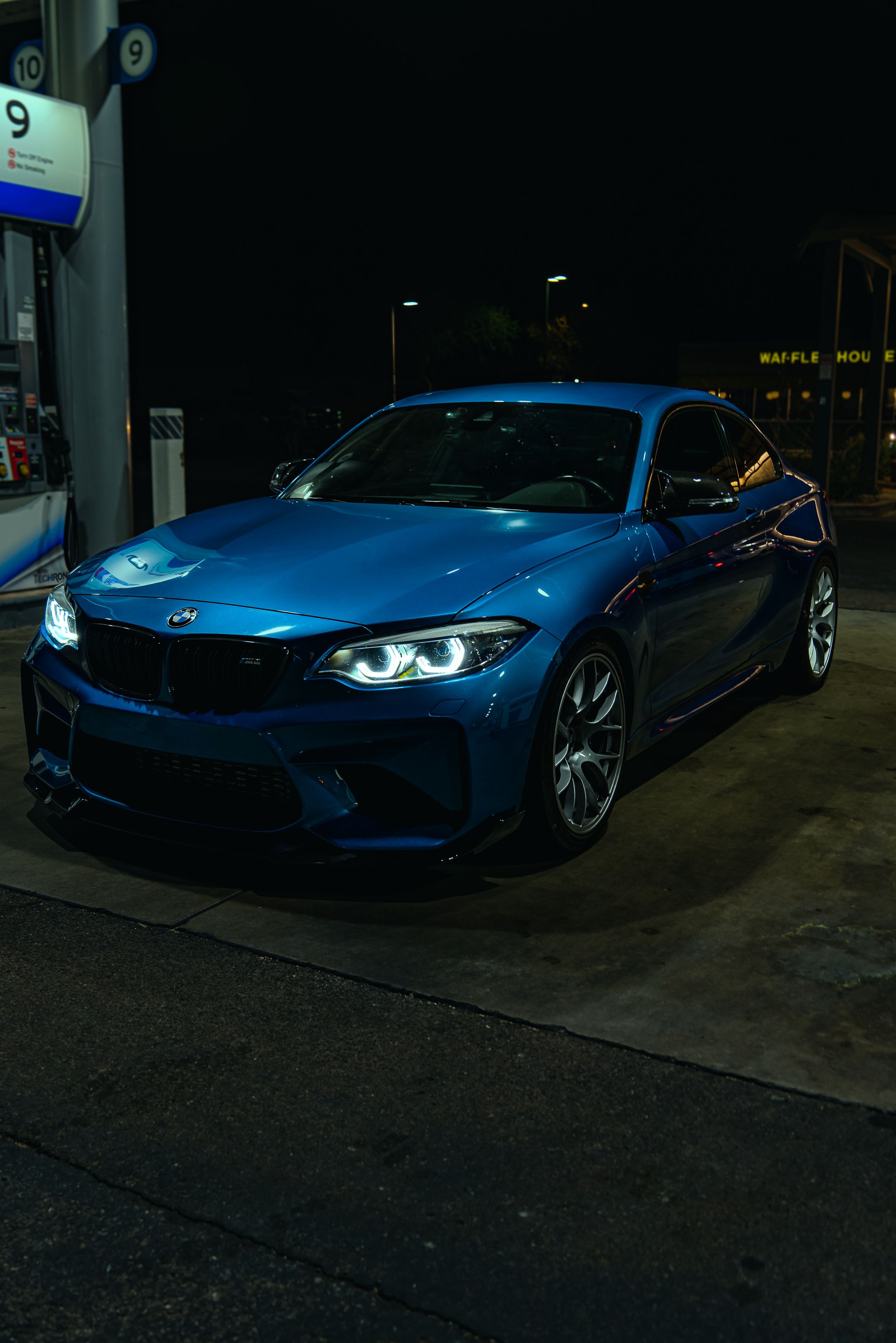 Blue BMW F87 M2 with 19" EC-7 Apex wheels in Race Silver