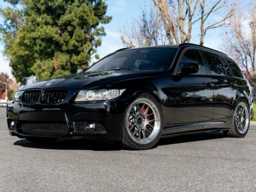 Black BMW 3 Series - ML-7RT in Machined Lip Anthracite