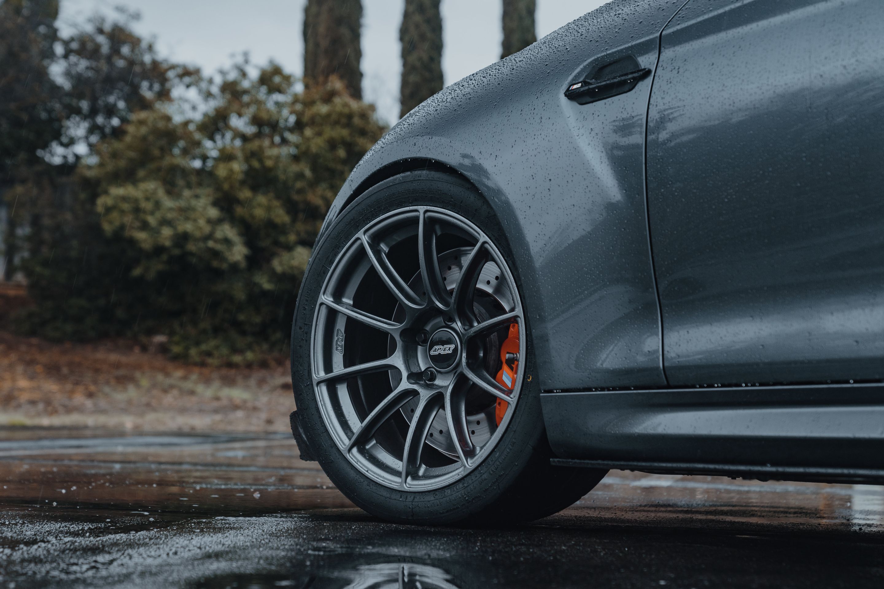 Grey BMW F87 M2 with 18" SM-10RS Apex wheels in Anthracite