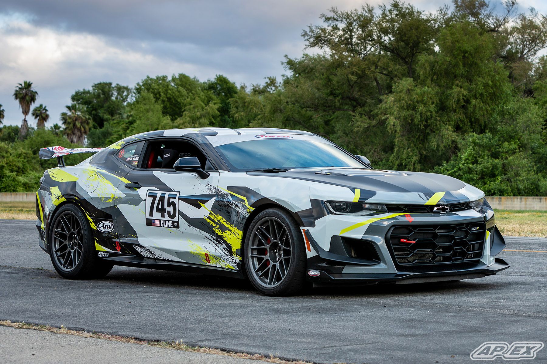 Multicolor Chevrolet 6th Gen Camaro ZL1 1LE with 19" ARC-8 Apex wheels in Anthracite