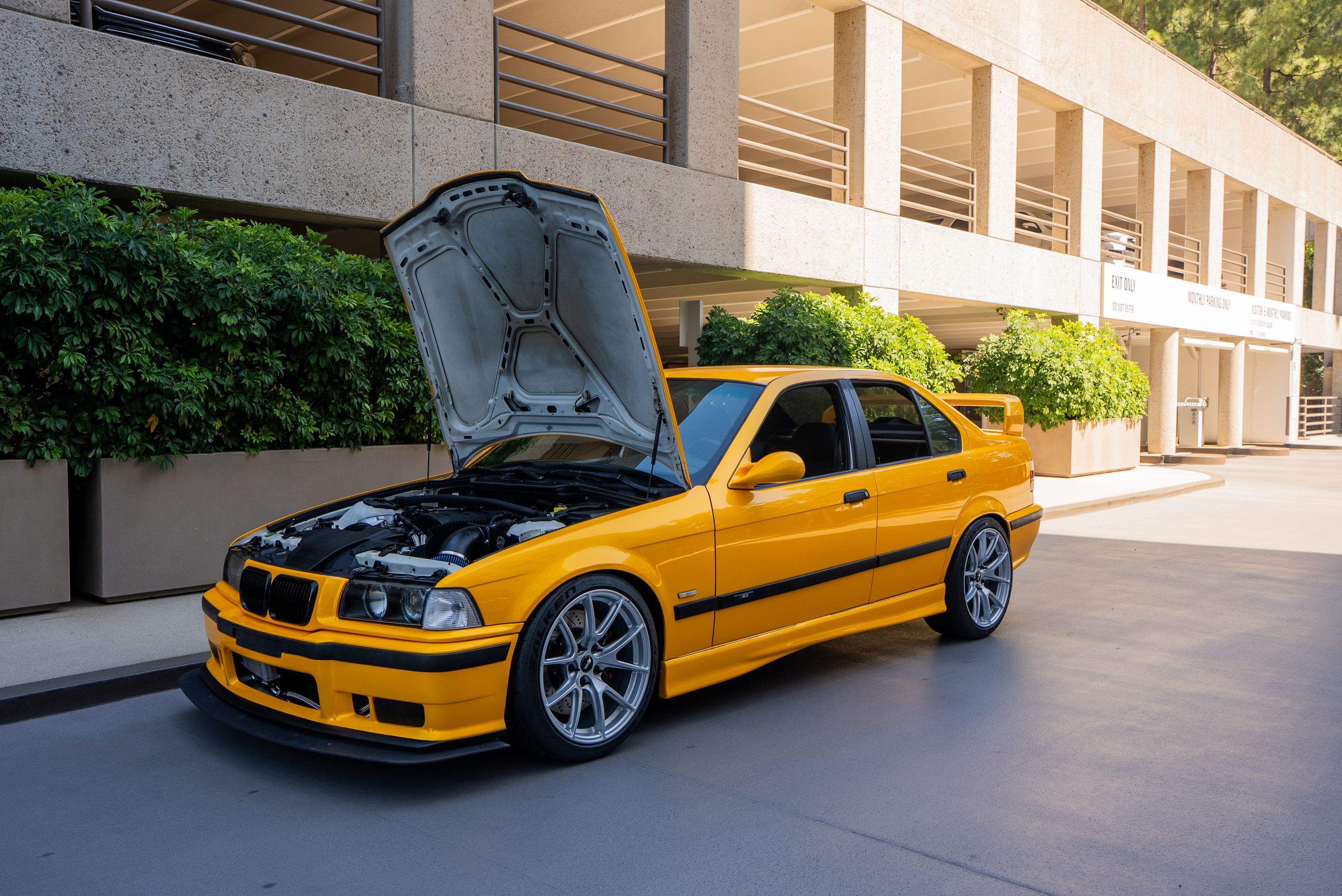 Yellow BMW E36 M3 with 18" VS-5 Apex wheels in Race Silver