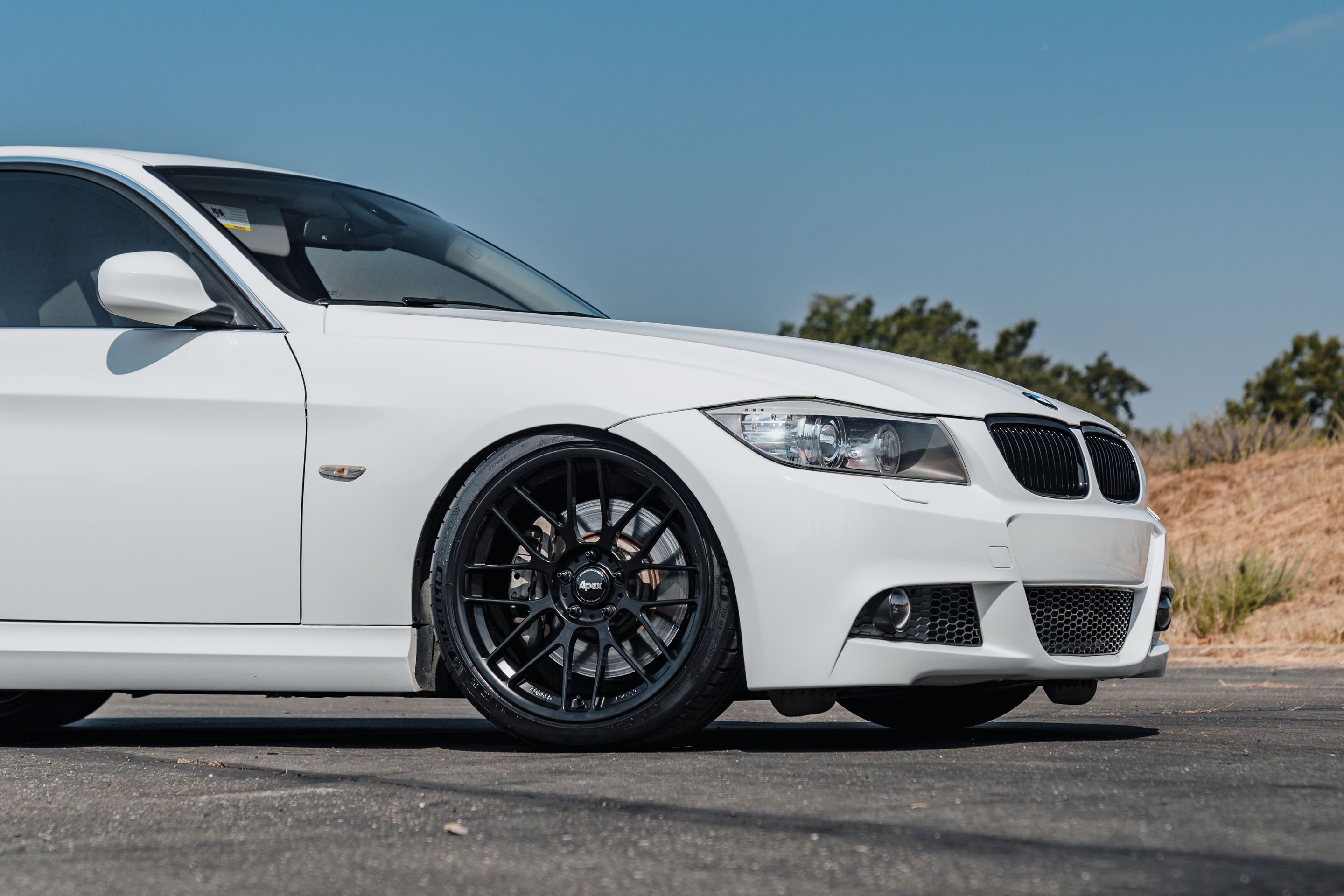 White BMW E90 LCI Sedan 3 Series with 19" ARC-8RT Apex wheels in Satin Black