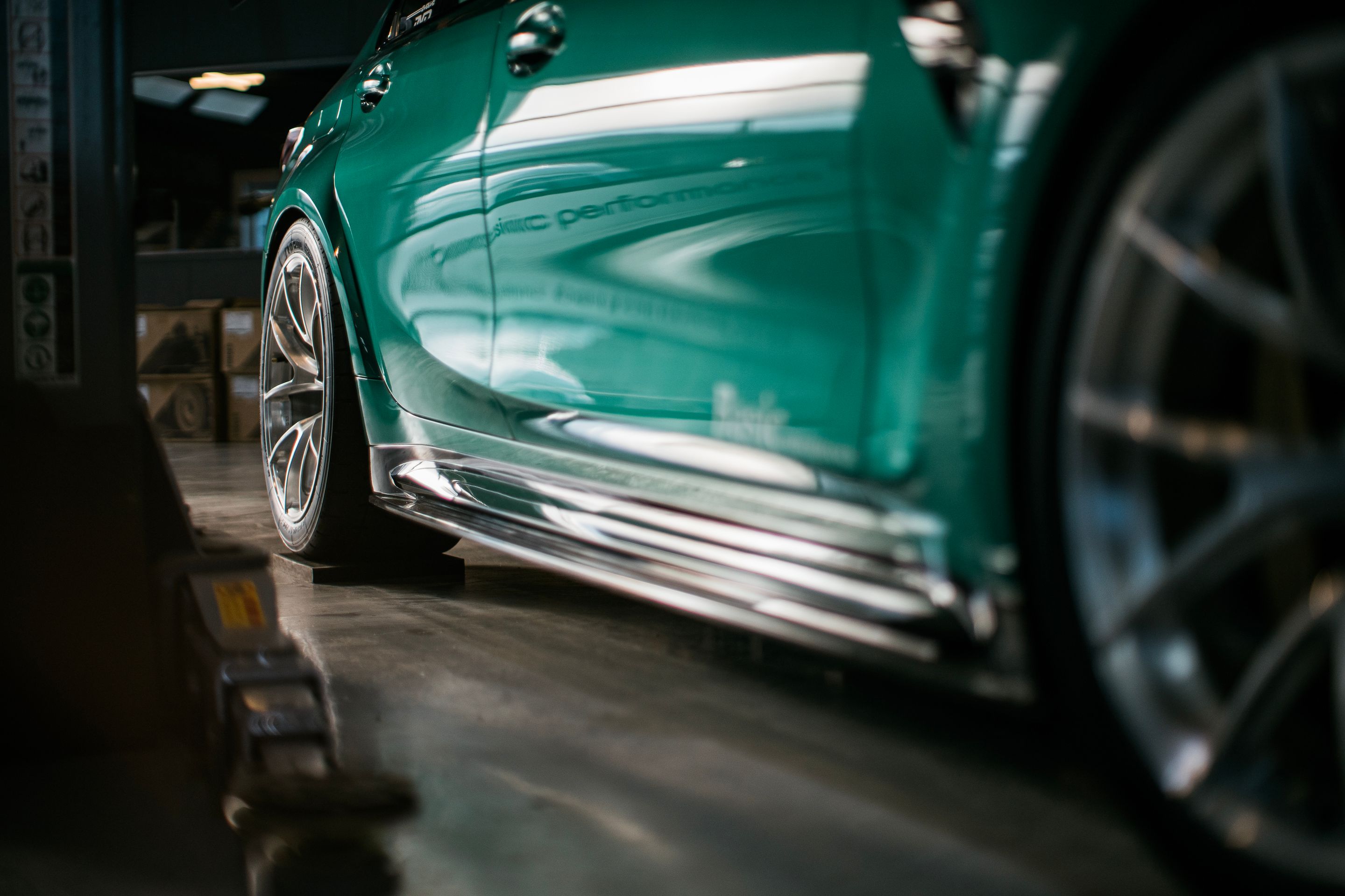 Green BMW G80 M3 with 19" VS-5RS Apex wheels in Brushed Clear