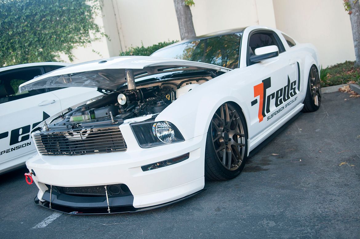 Black Chevrolet 6th Gen Camaro SS with 19" ARC-8 Apex wheels in Satin Black