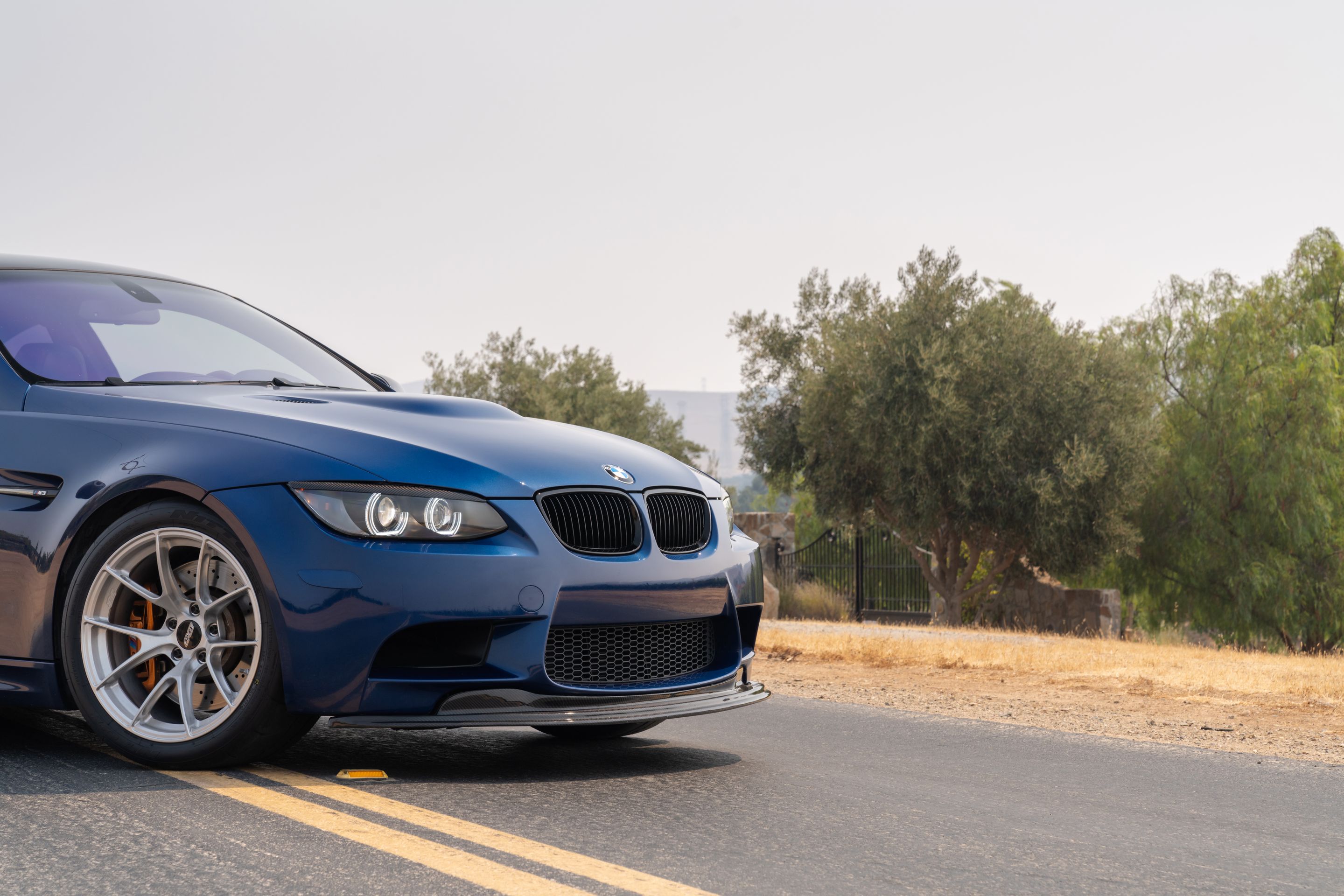 Blue BMW E92 Coupe M3 with 18" VS-5RS Apex wheels in Brushed Clear