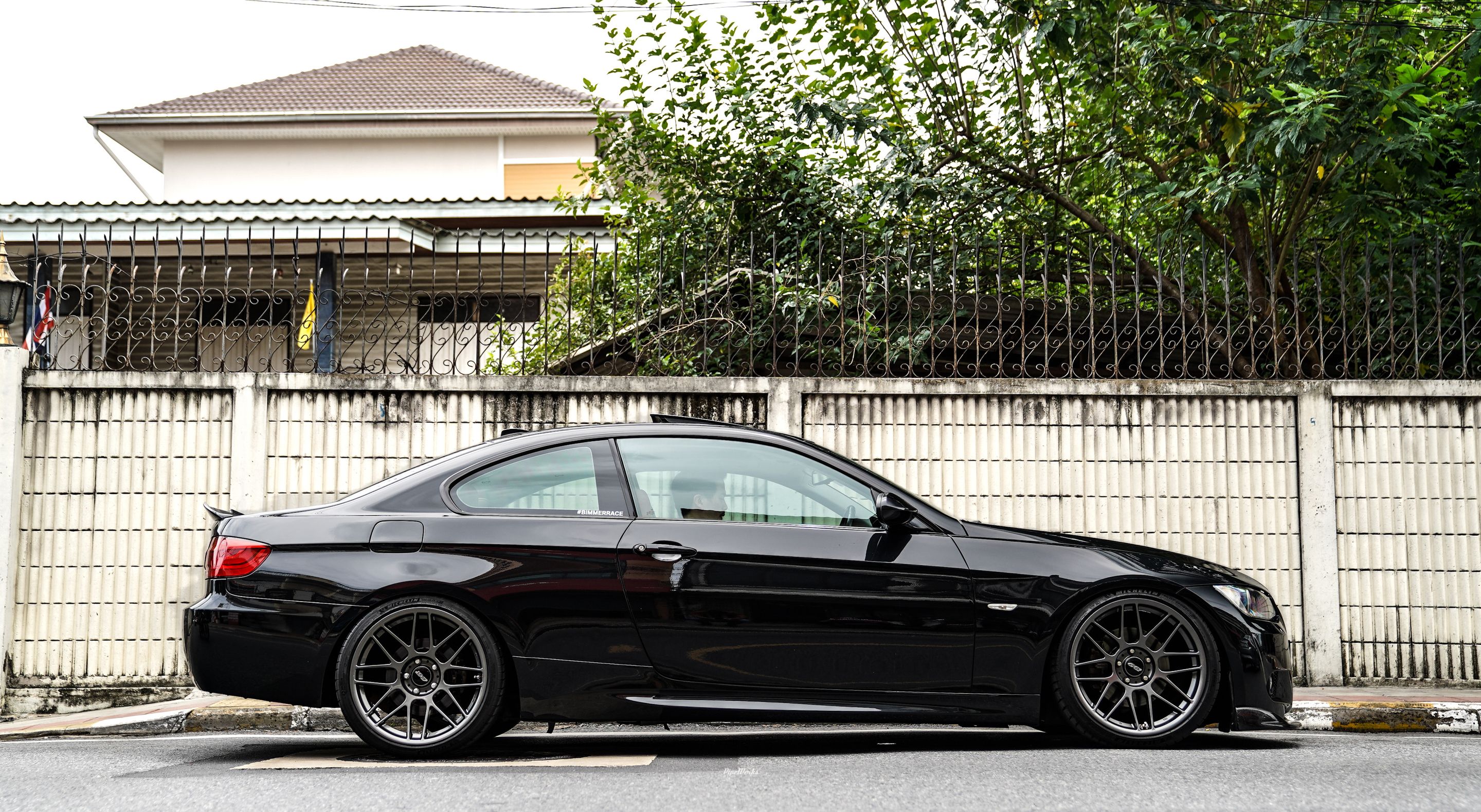 Black BMW E92 Coupe 3 Series with 19" ARC-8 Apex wheels in Anthracite