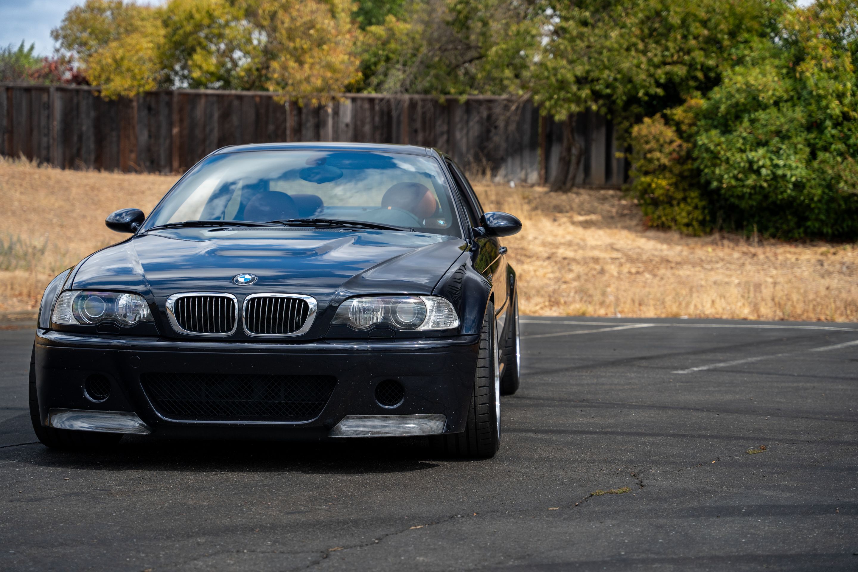 Black BMW E46 M3 with 18" ML-10RT Apex wheels in Machined Lip Gloss Motorsport Gold