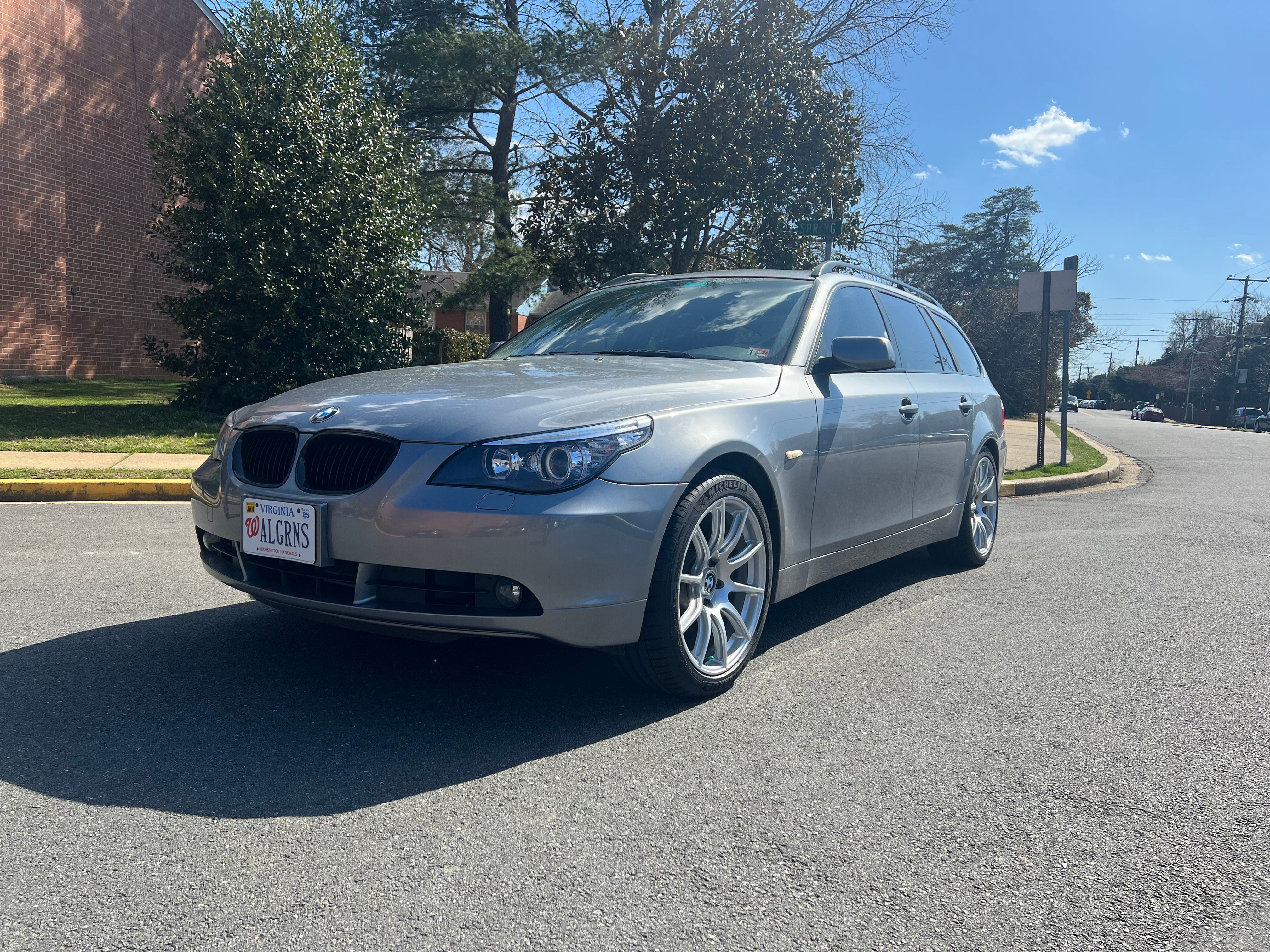 BMW E61 Wagon 5 Series with 19" SM-10 Wheels in Race Silver