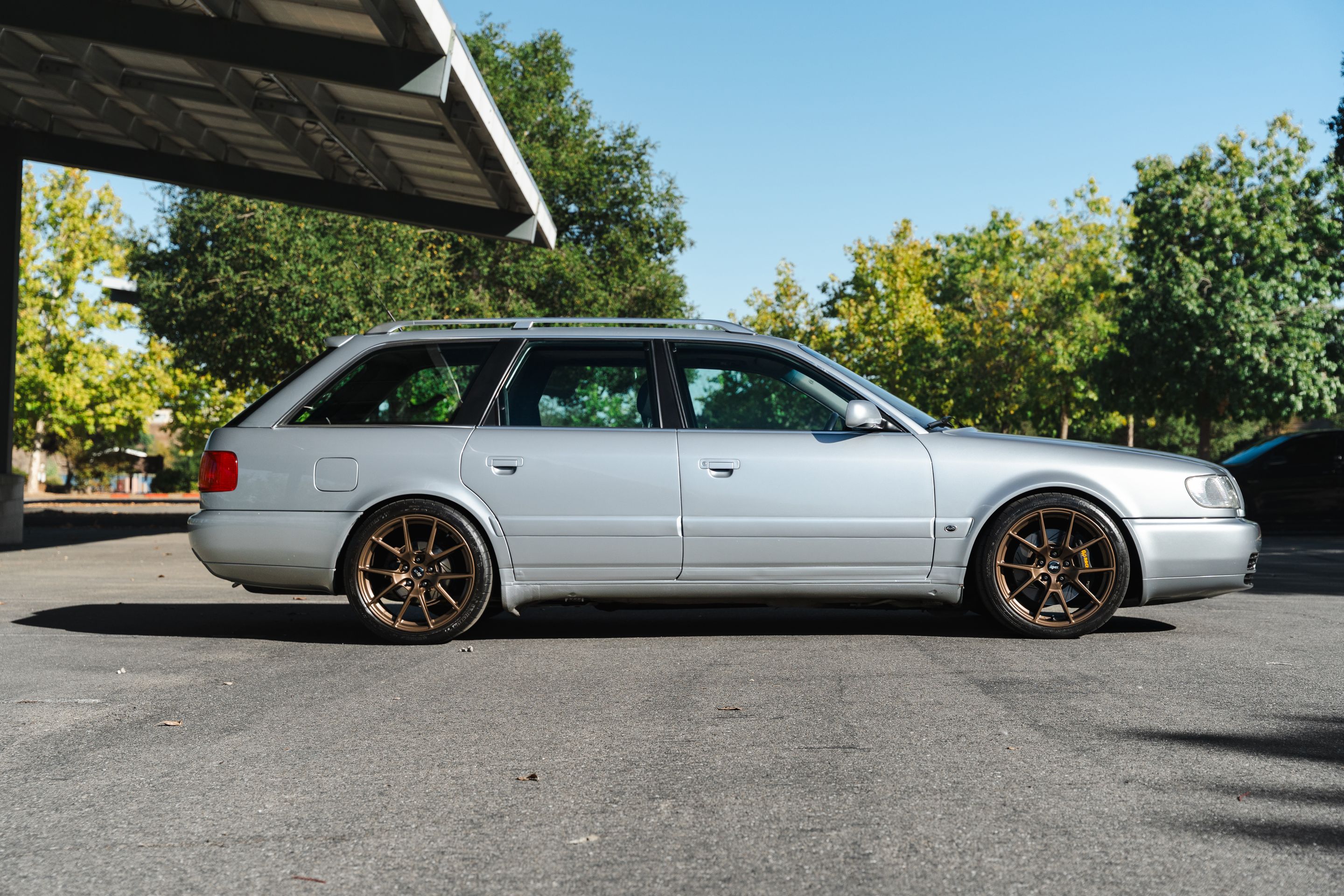 Silver Audi C4 S6 Avant/Wagon with 18" VS-5 Apex wheels in Satin Bronze