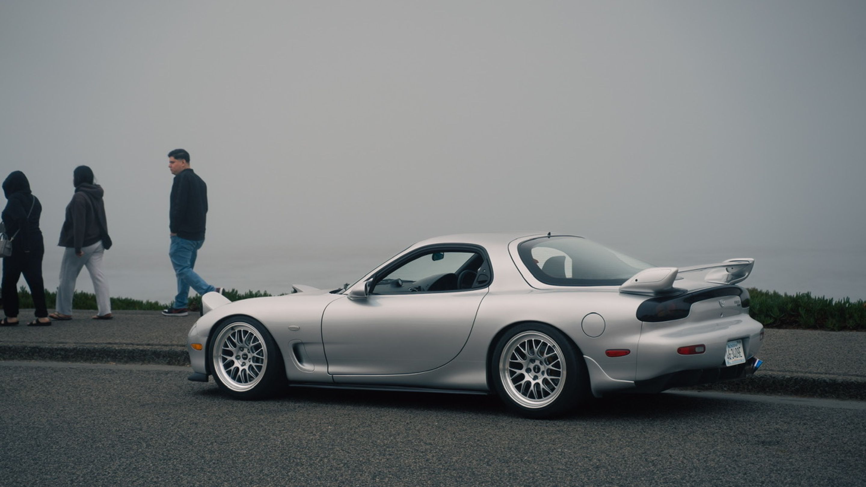 Silver Mazda FD RX-7 with 18" ML-10RT Apex wheels in Machined Lip Race Silver