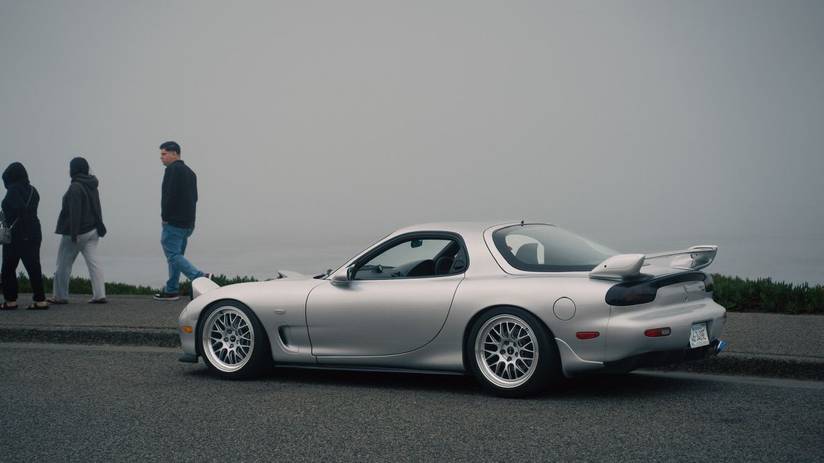 Silver Mazda FD RX-7 with 18" ML-10RT Apex wheels in Machined Lip Race Silver