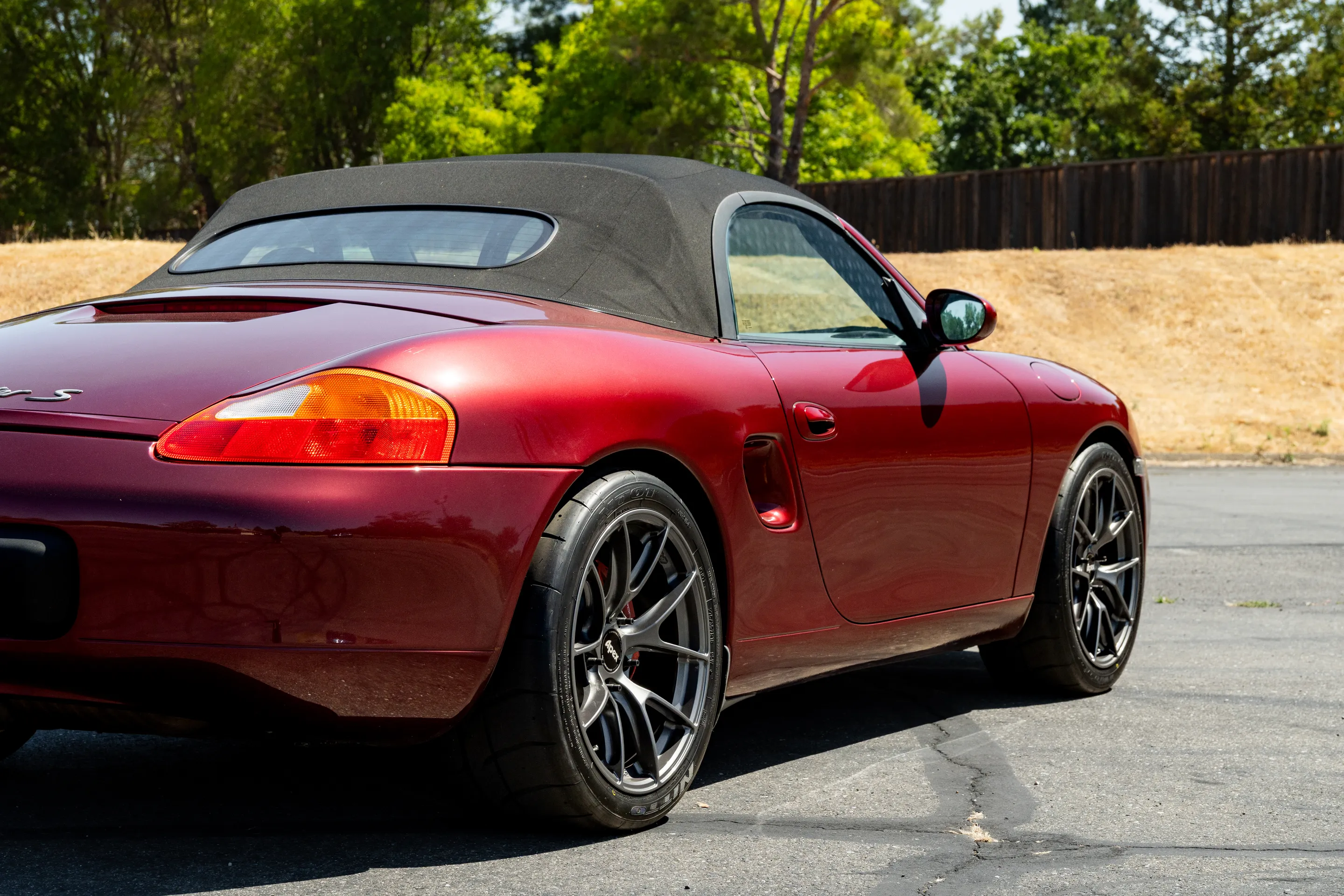 Red Porsche 986 Boxster with 18" VS-5RS Apex wheels in Anthracite