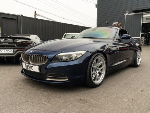 Blue BMW Z4 - FL-5 in Race Silver