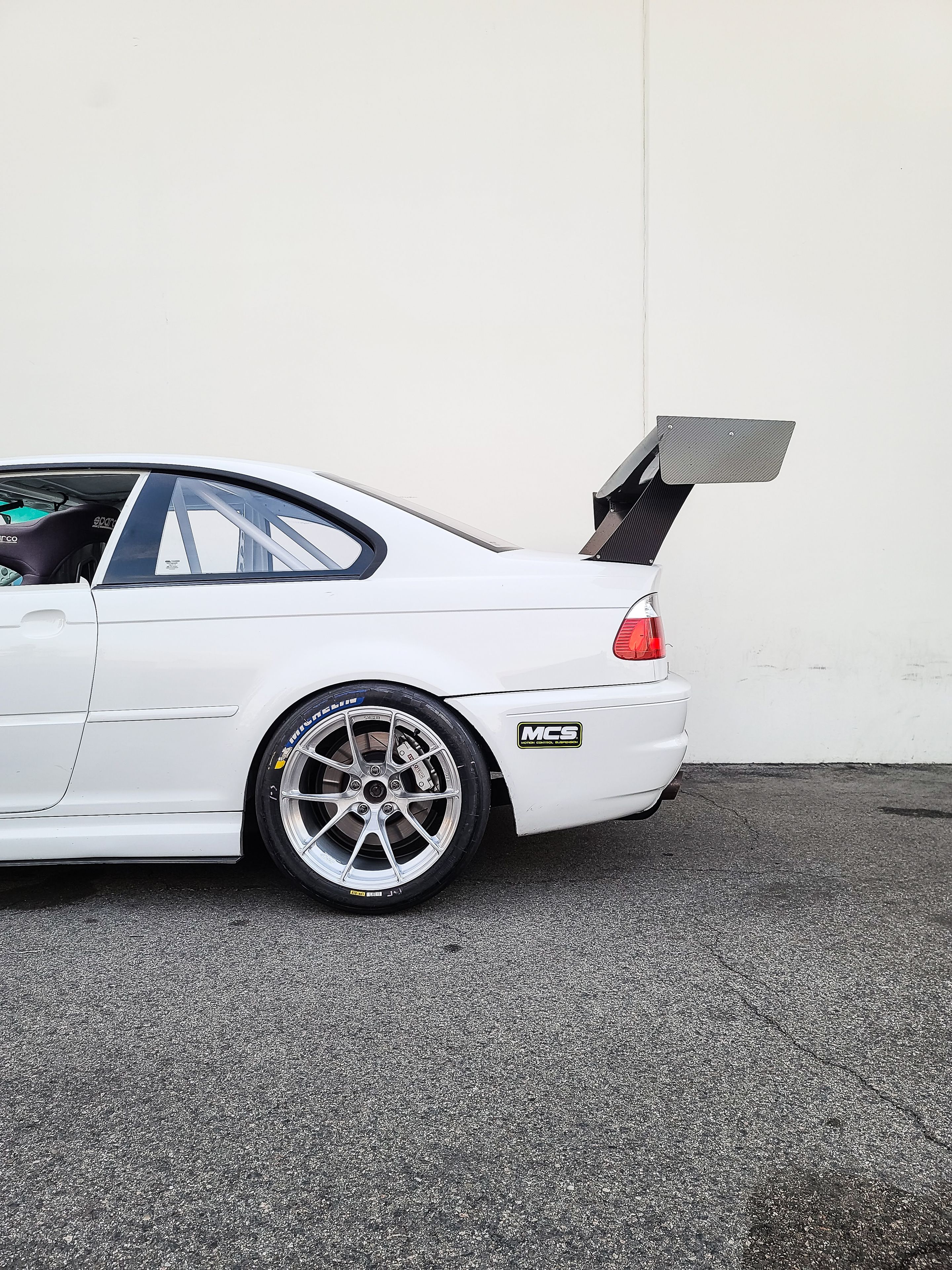 White BMW E46 M3 with 18" VS-5RS Apex wheels in Brushed Clear