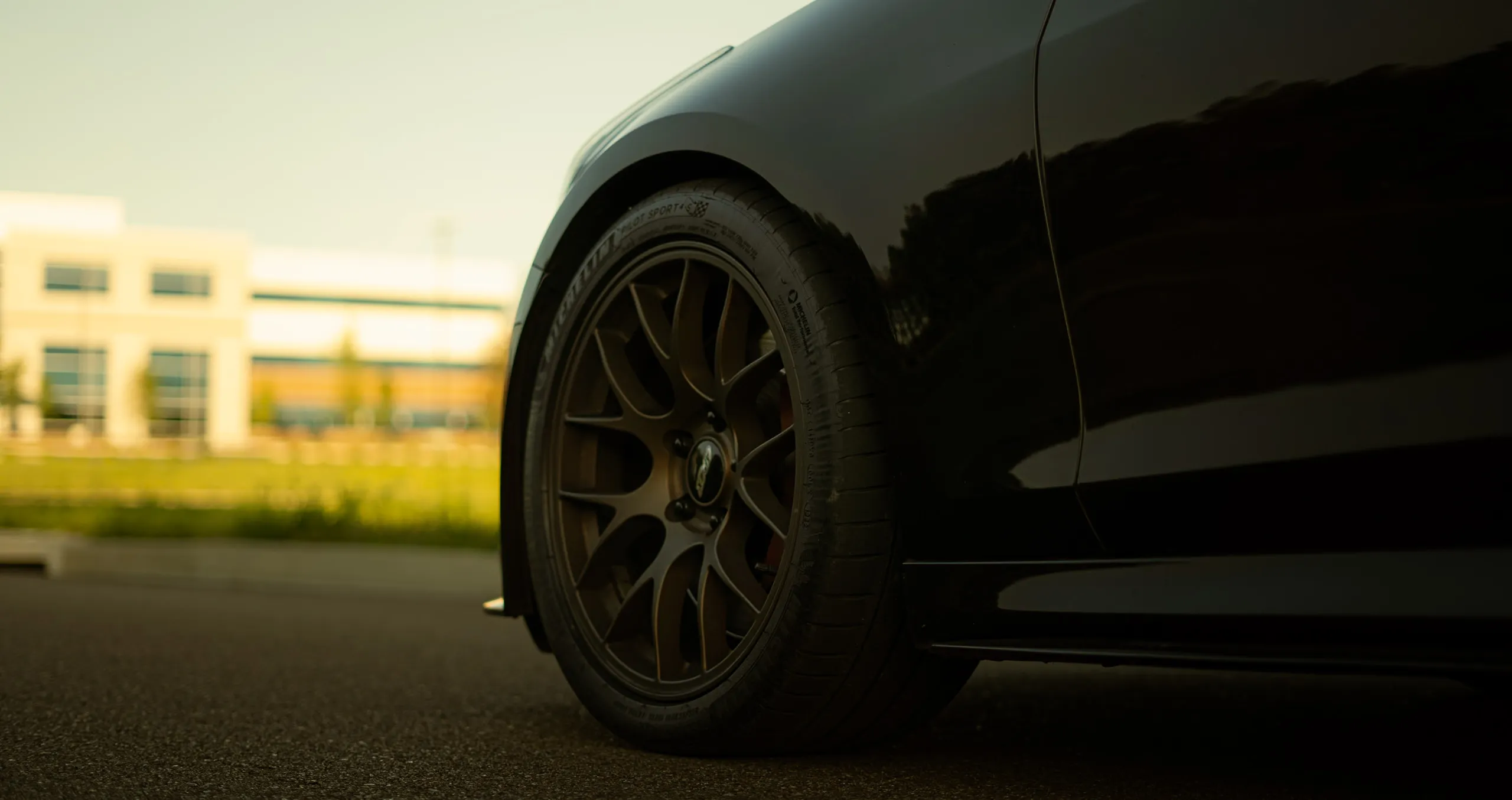 Cadillac ATS-V with 18