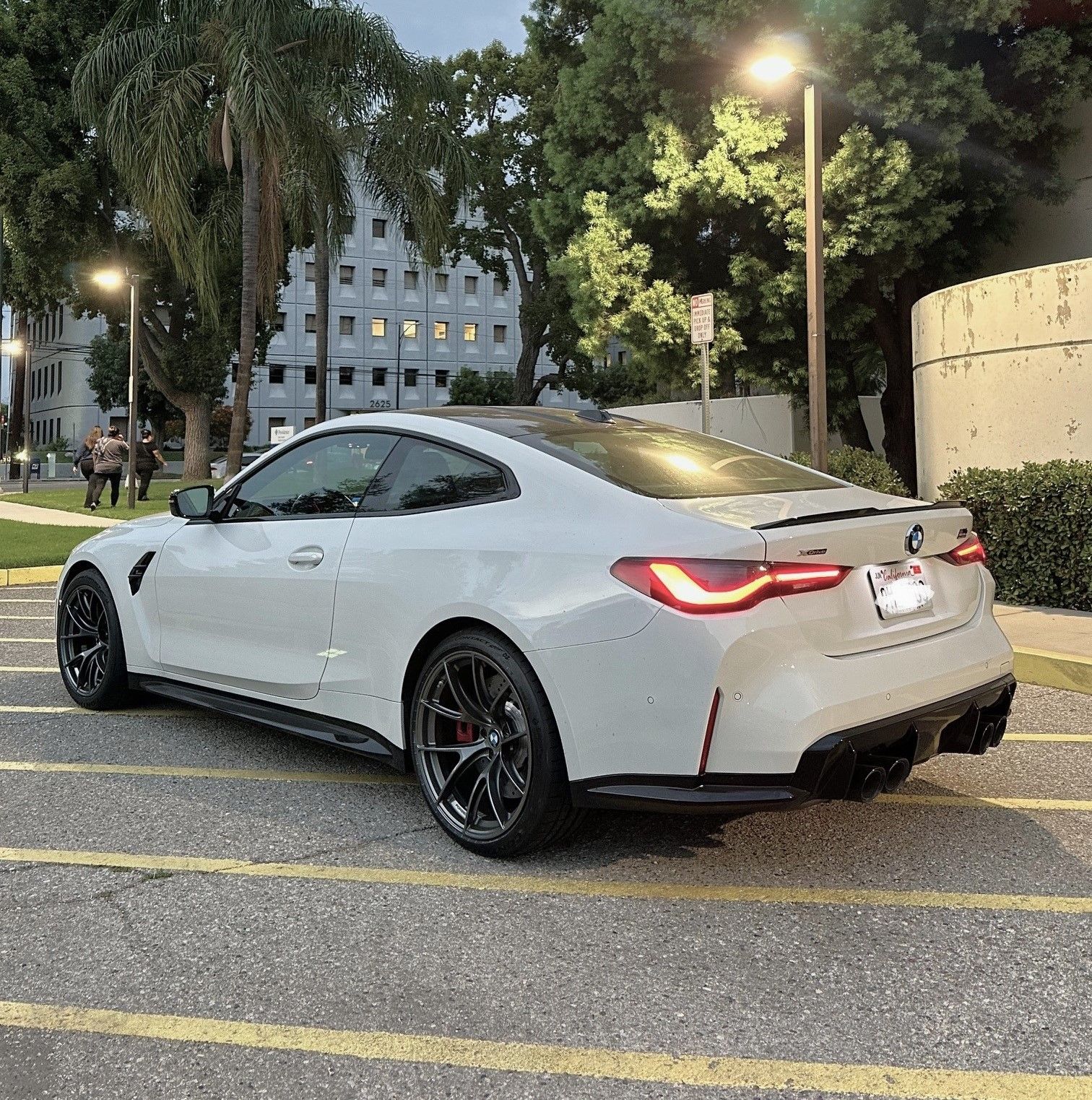 Grey BMW G82 Coupe M4 with 19"/20" VS-5RS Apex wheels in Anthracite