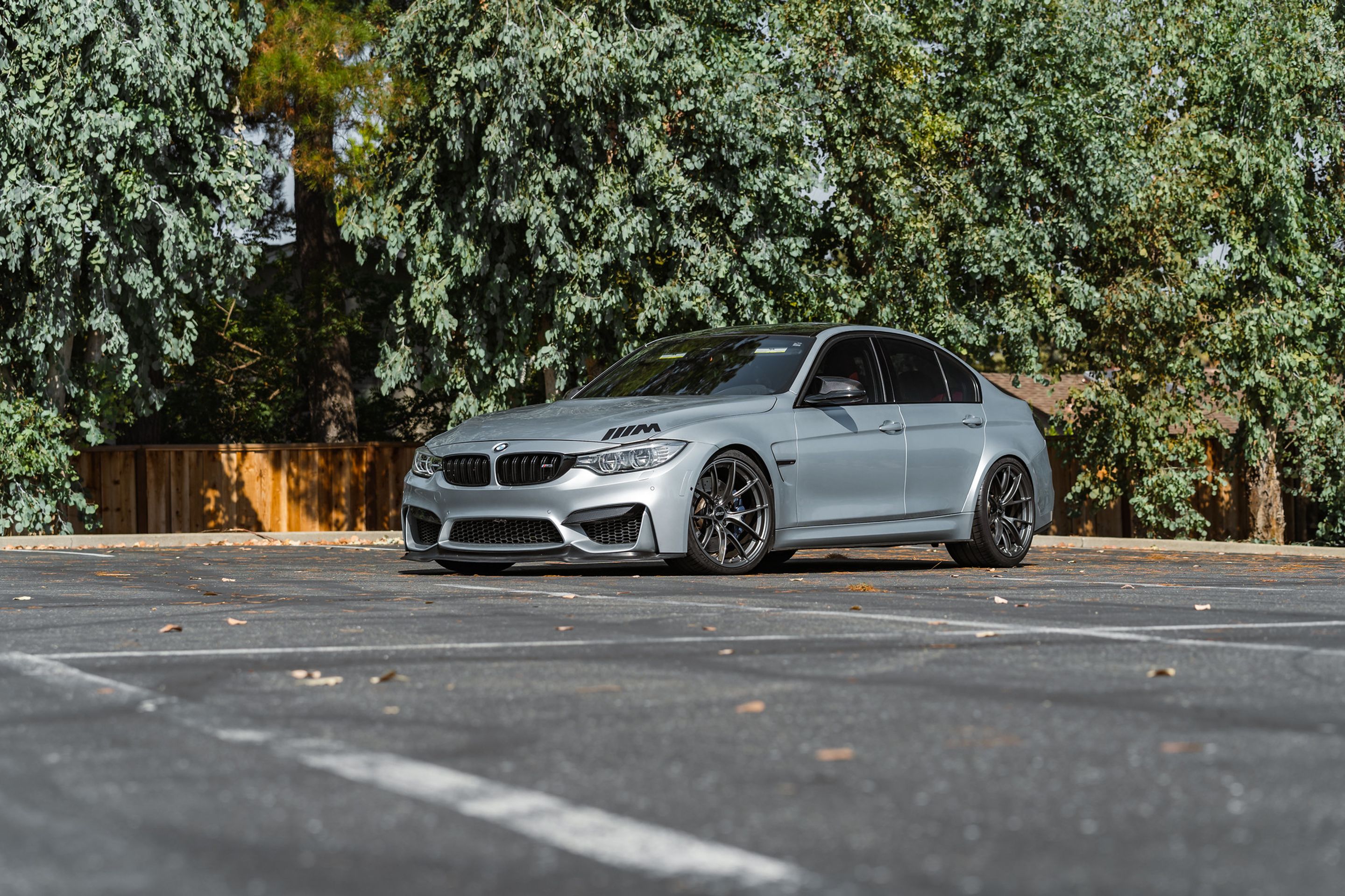 Silver BMW F80 M3 with 20" VS-5RS Apex wheels in Anthracite