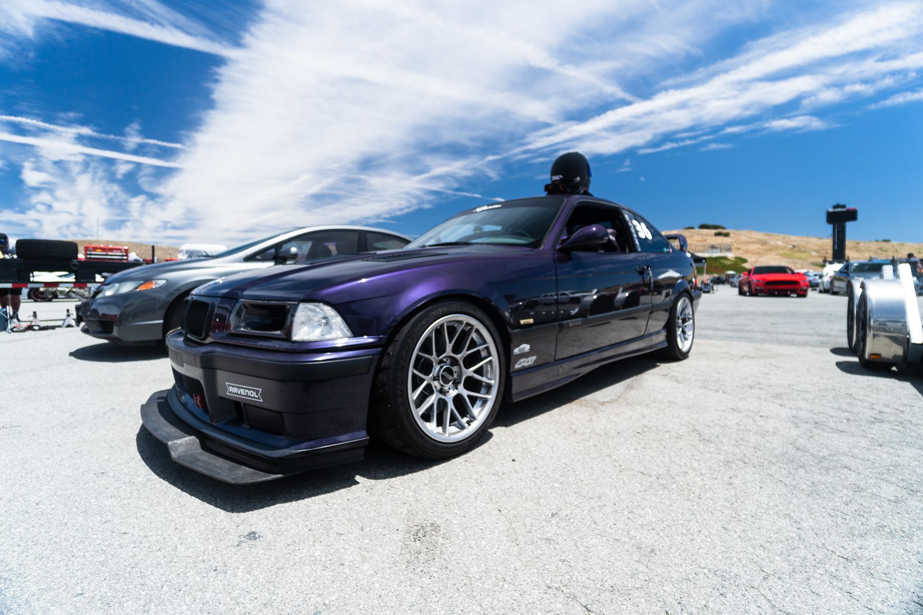 White Porsche 911 996 GT2 with 20" FL-5 Apex wheels in Brushed Clear