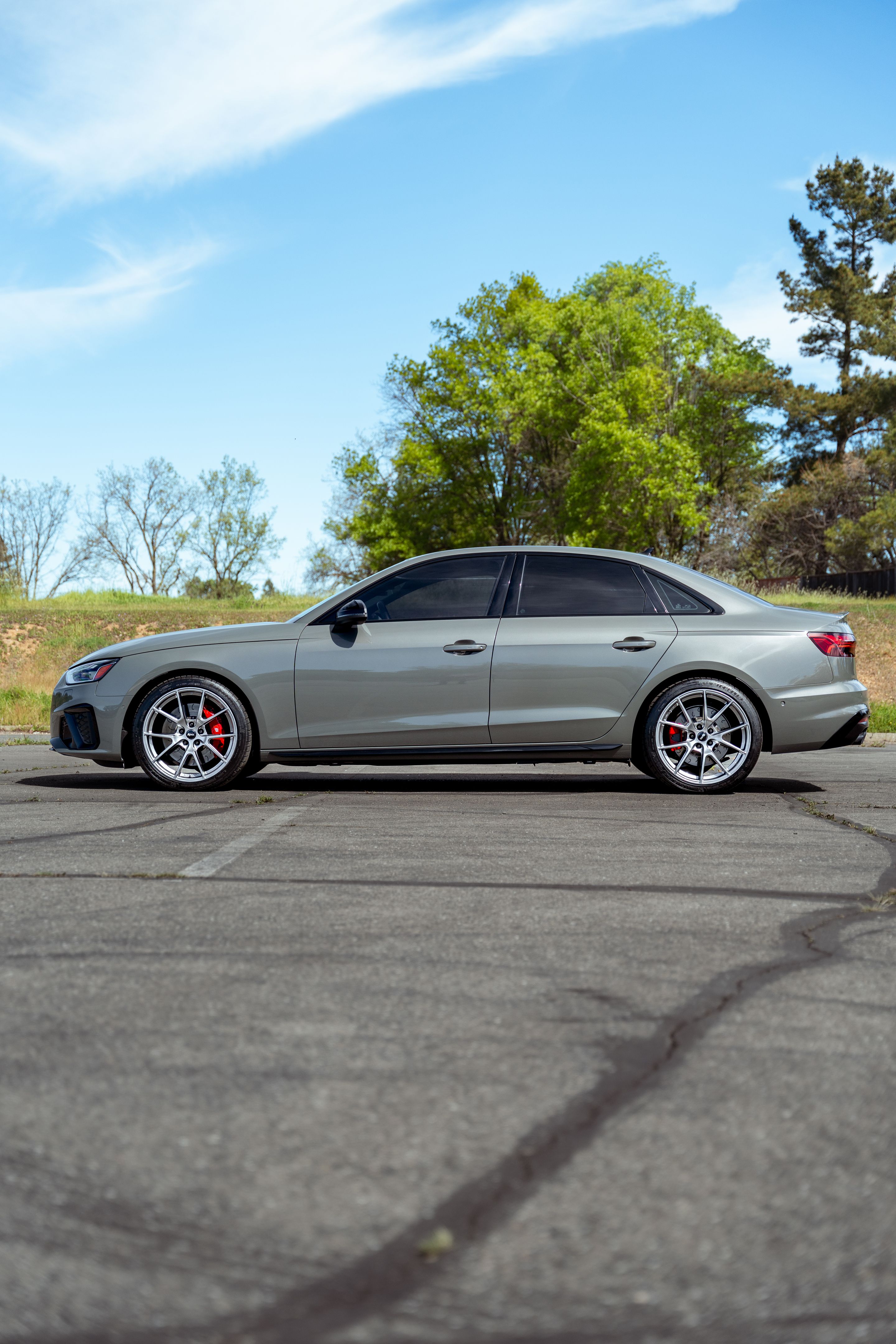 Grey Audi B9 S4 with 19" VS-5 Apex wheels in Hyper Black
