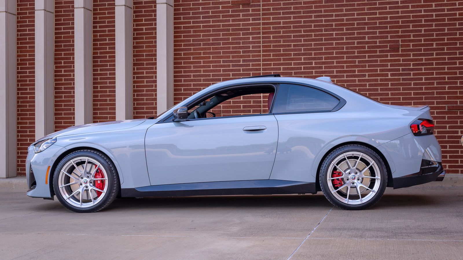 Grey BMW G42 2 Series with 19" VS-5RS Apex wheels in Brushed Clear