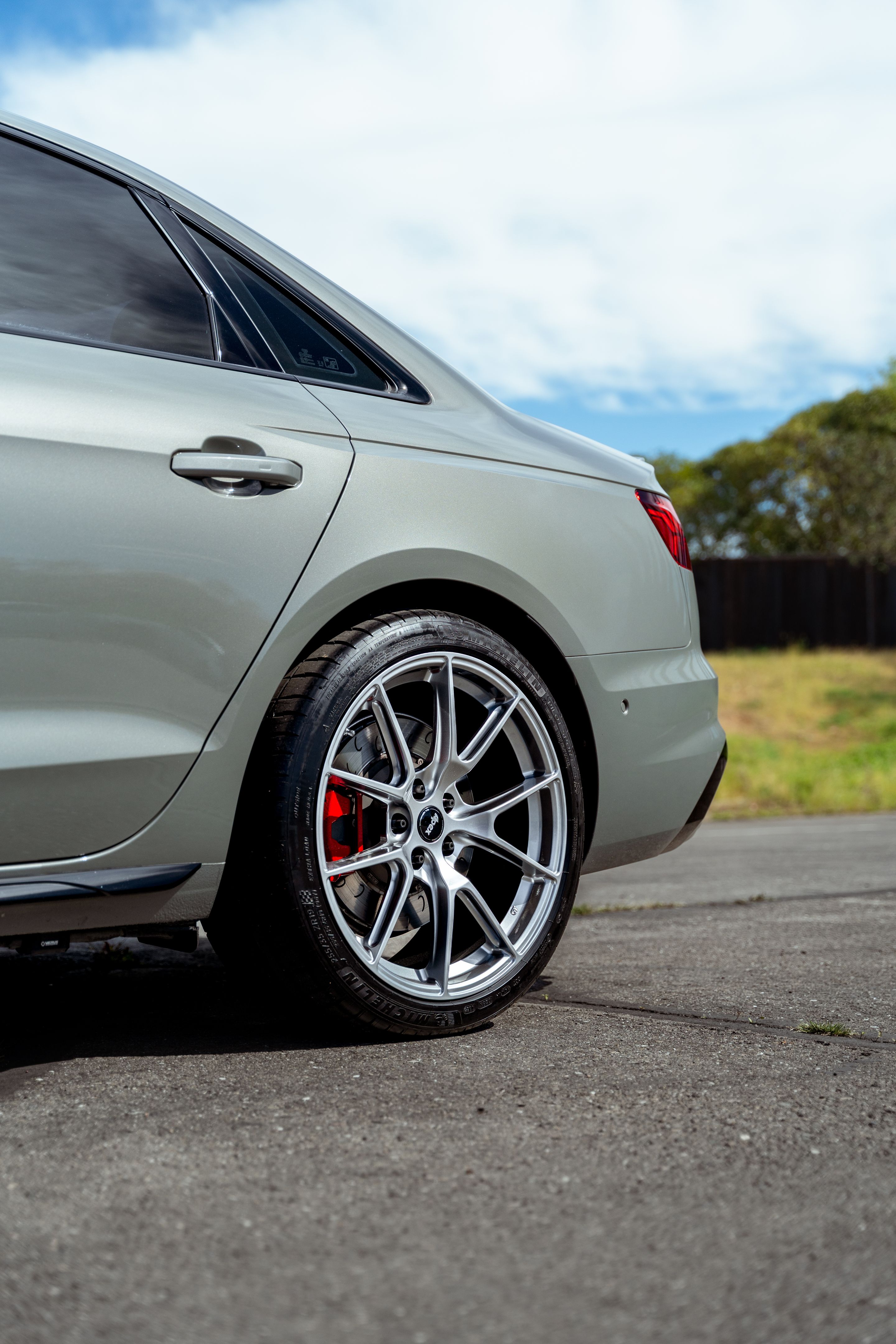 Grey Audi B9 S4 with 19" VS-5 Apex wheels in Hyper Black