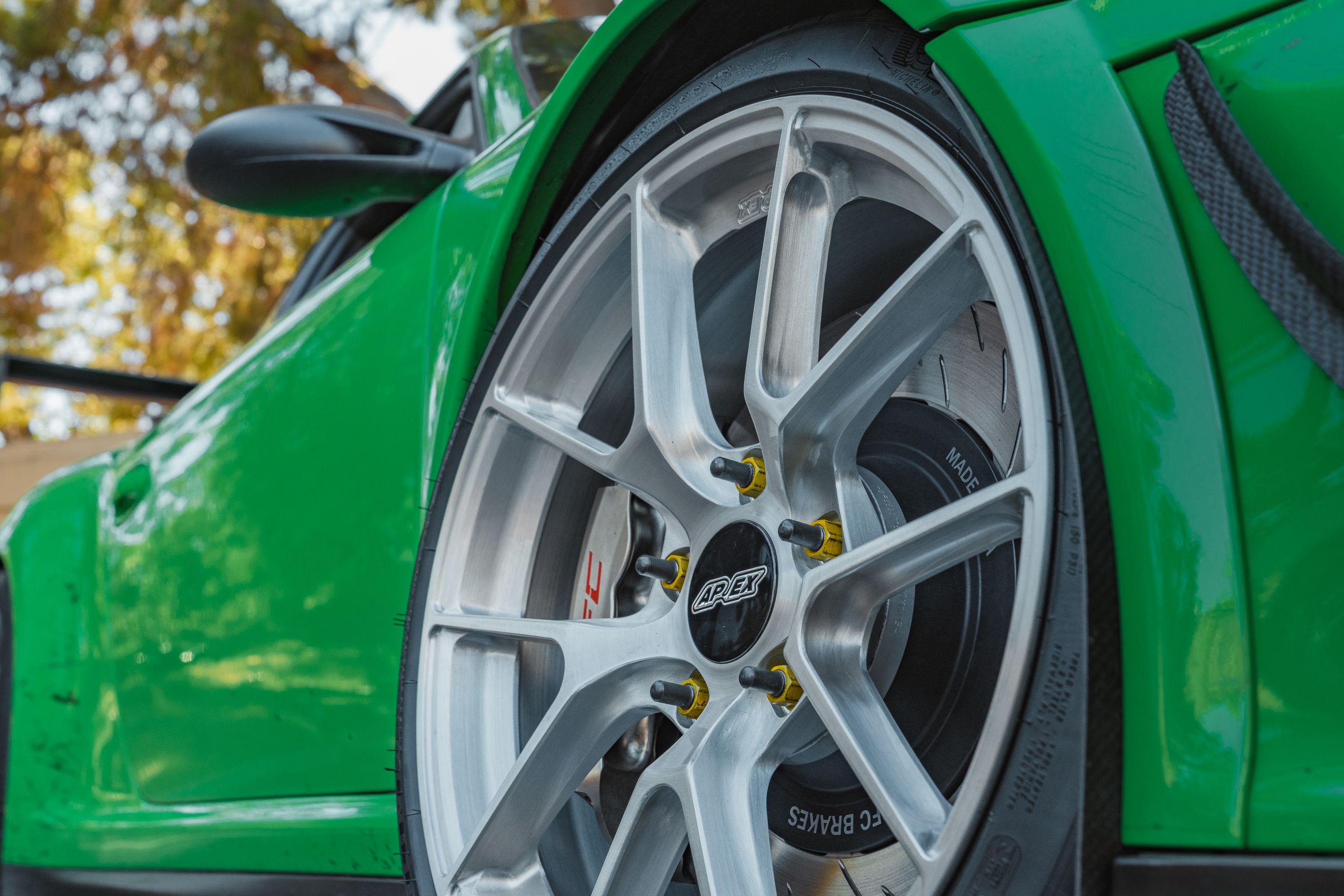 Green Porsche 911 997 GT3 RS with 19" VS-5RS Apex wheels in Brushed Clear