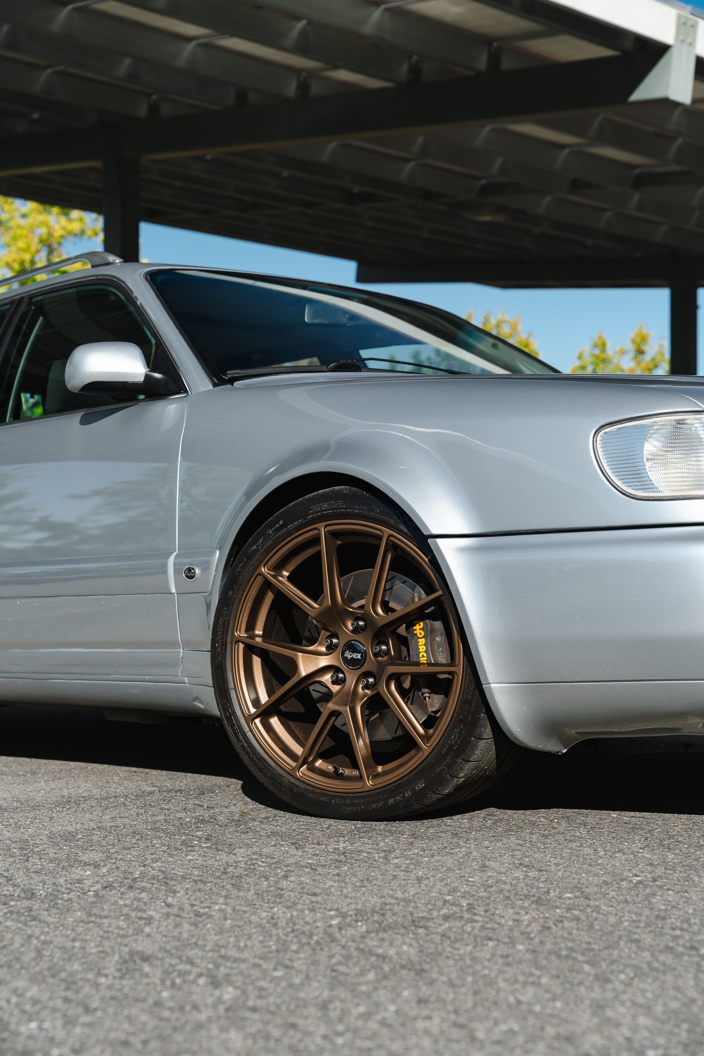 Silver Audi C4 S6 Avant/Wagon with 18" VS-5 Apex wheels in Satin Bronze