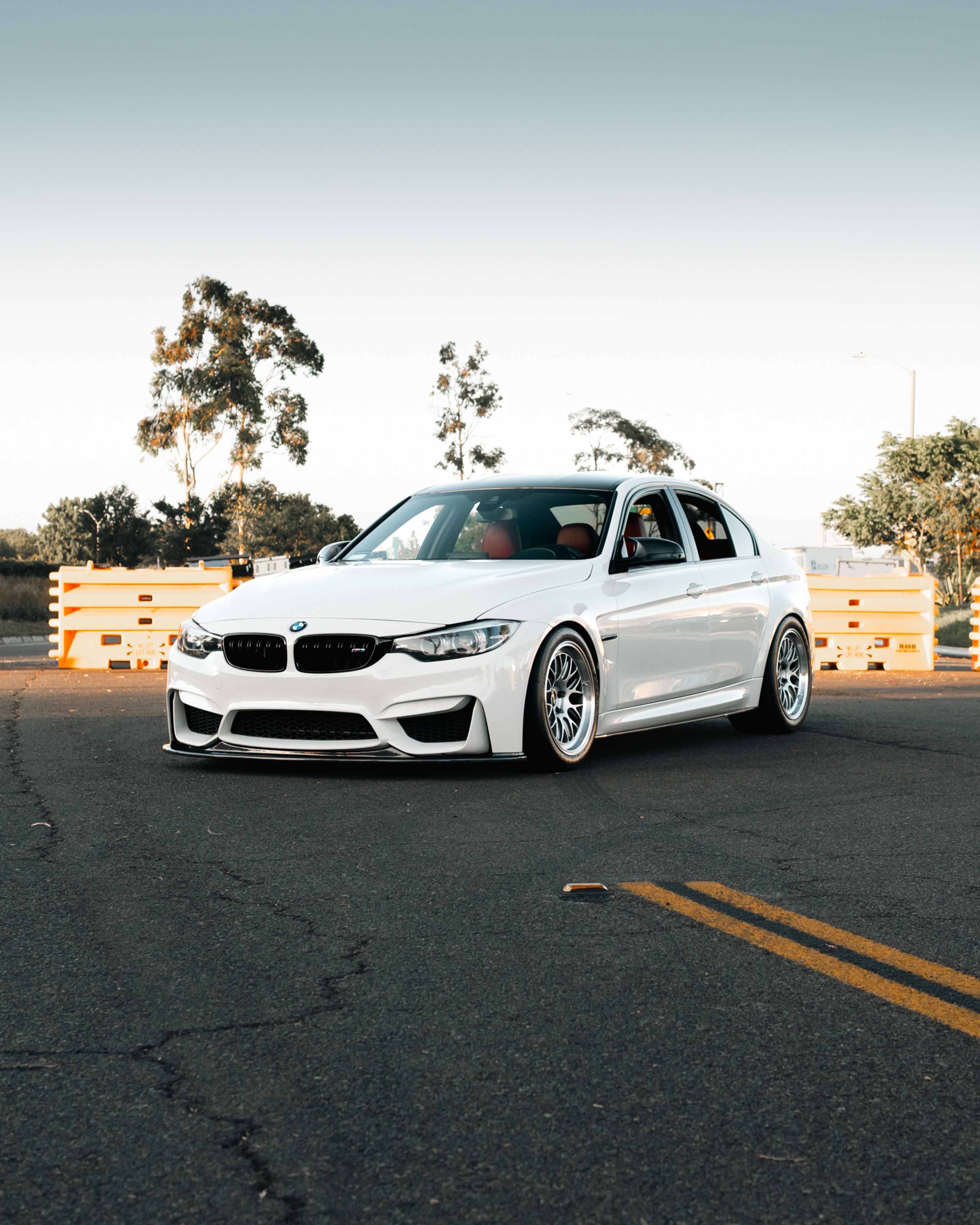 White BMW F80 M3 with 18" ML-10RT Apex wheels in Machined Lip Race Silver