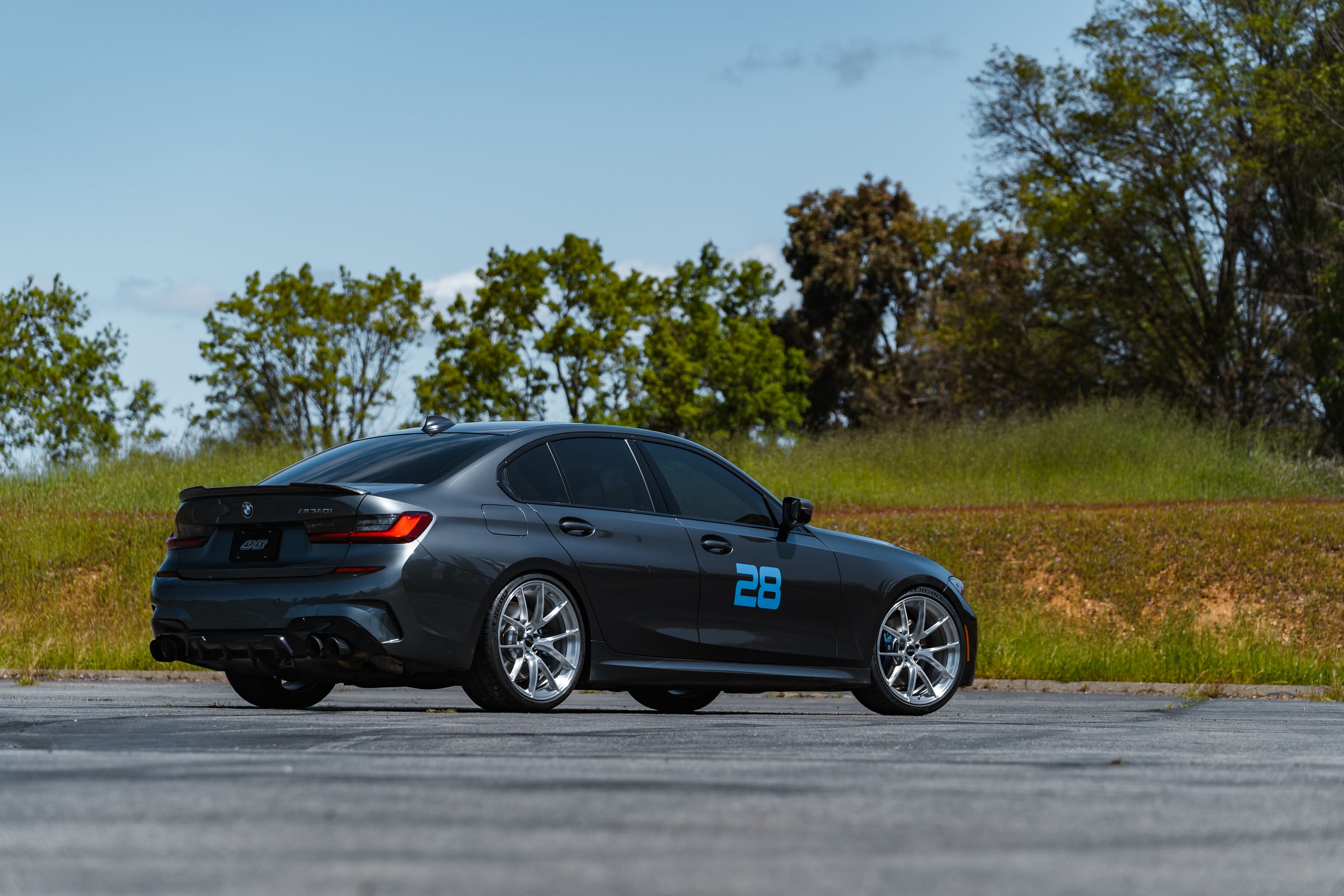 Grey BMW G20 Sedan 3 Series with 20" VS-5RS Apex wheels in Brushed Clear