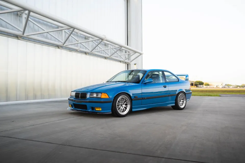 BMW E36 M3 with 17