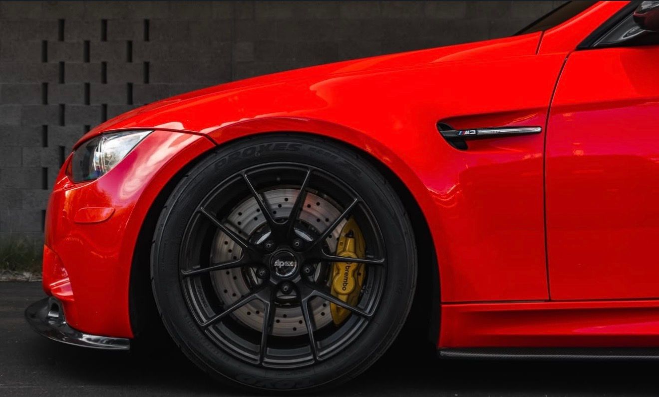 Red BMW E92 Coupe M3 with 18" VS-5RS Apex wheels in Satin Black