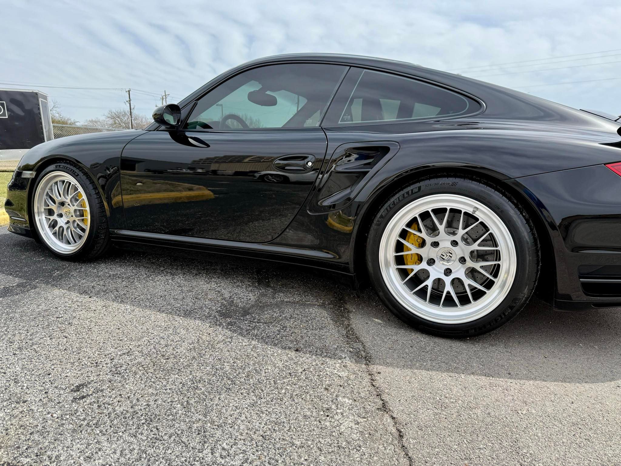 Black Porsche 911 997 Turbo with 19" ML-10RT Apex wheels in Machined Lip Brushed Clear