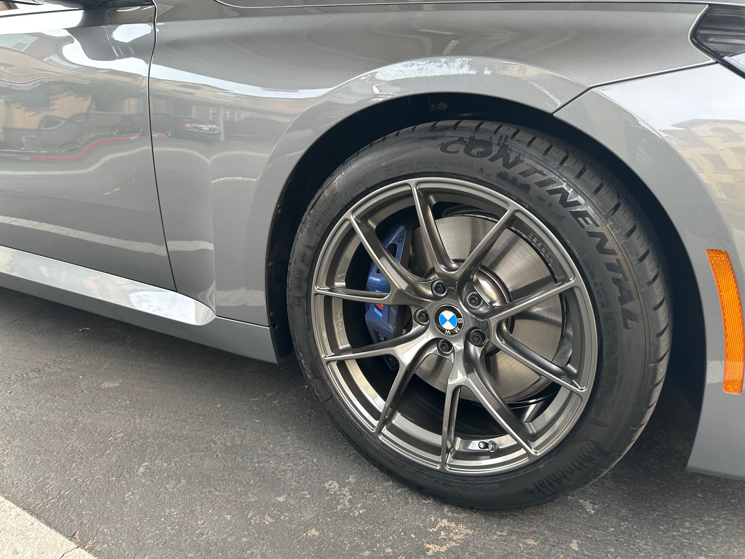 Grey BMW G42 2 Series with 18" VS-5RS Apex wheels in Anthracite
