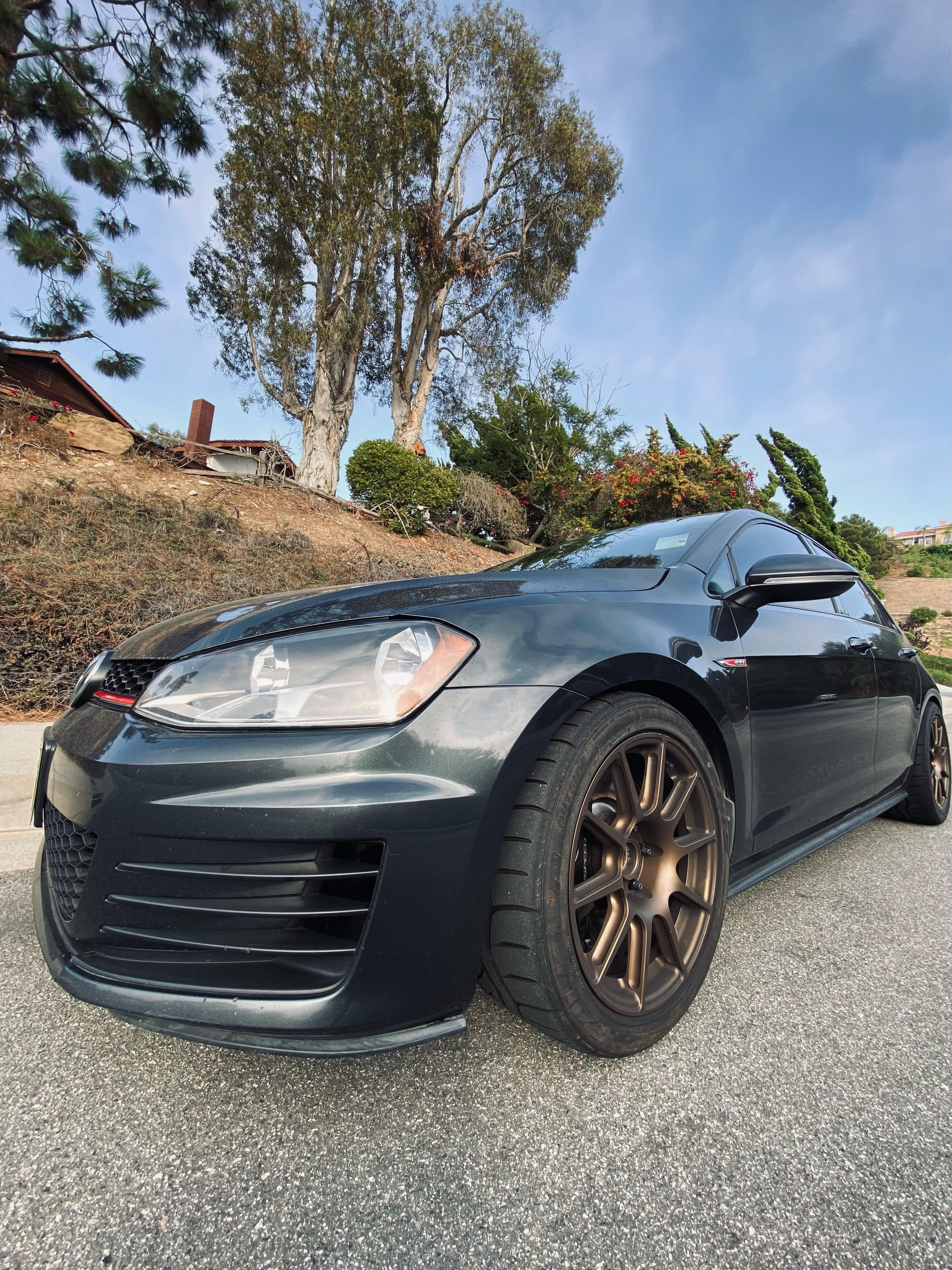 VW MK7 GTI with 17" SM10 Wheels in Satin Bronze