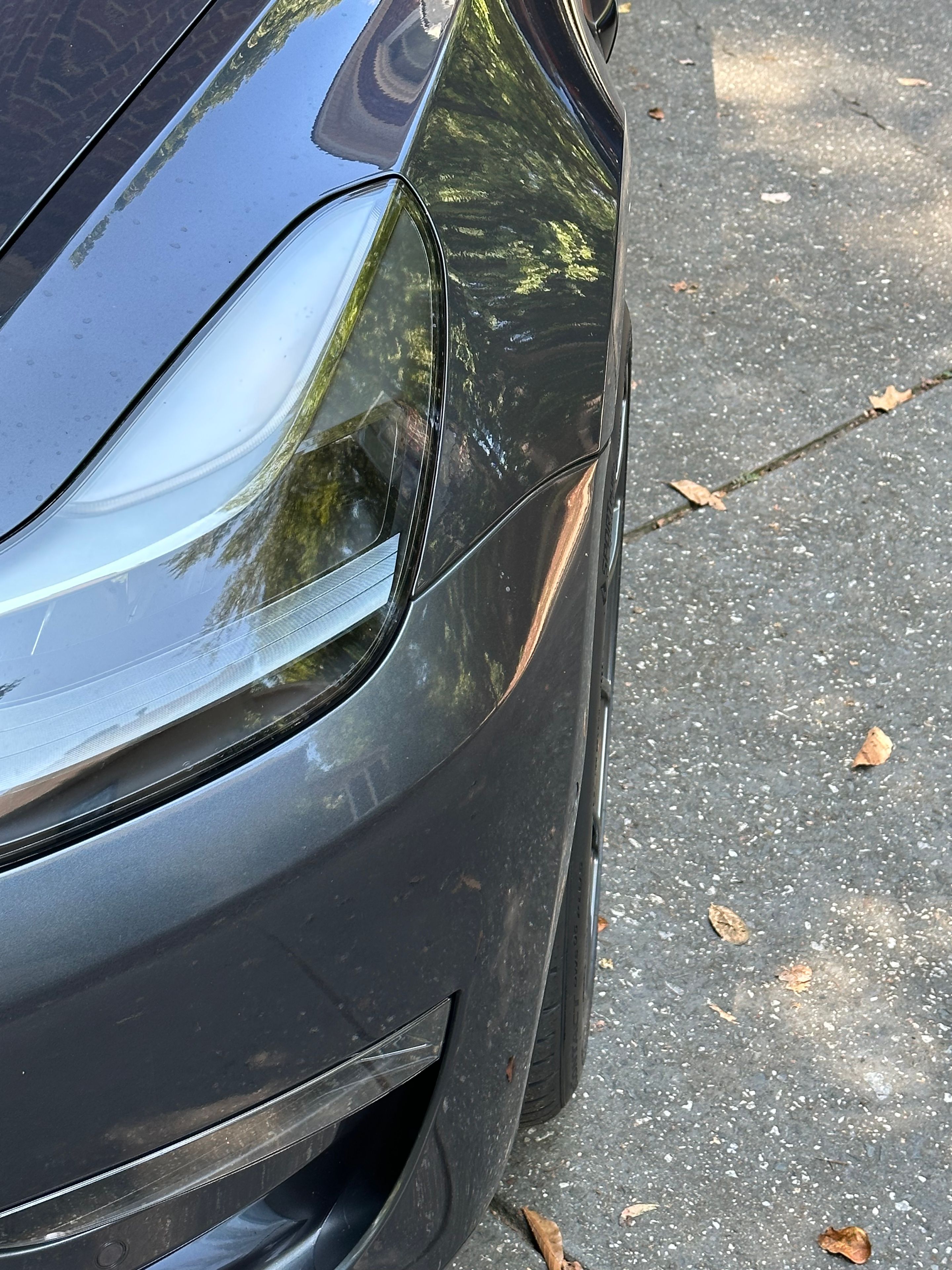 Grey Tesla Model 3 with 19" VS-5RS Apex wheels in Anthracite