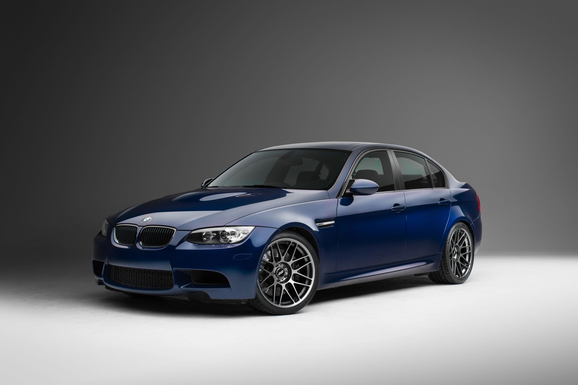 Blue BMW E90 Sedan M3 with 19" ARC-8 Apex wheels in Anthracite