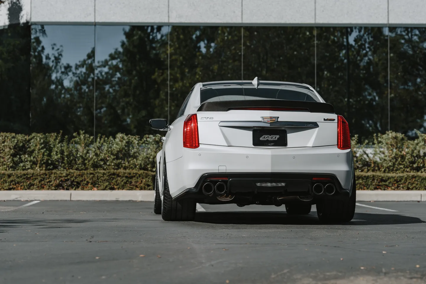 Cadillac Gen 3 CTS-V with 20