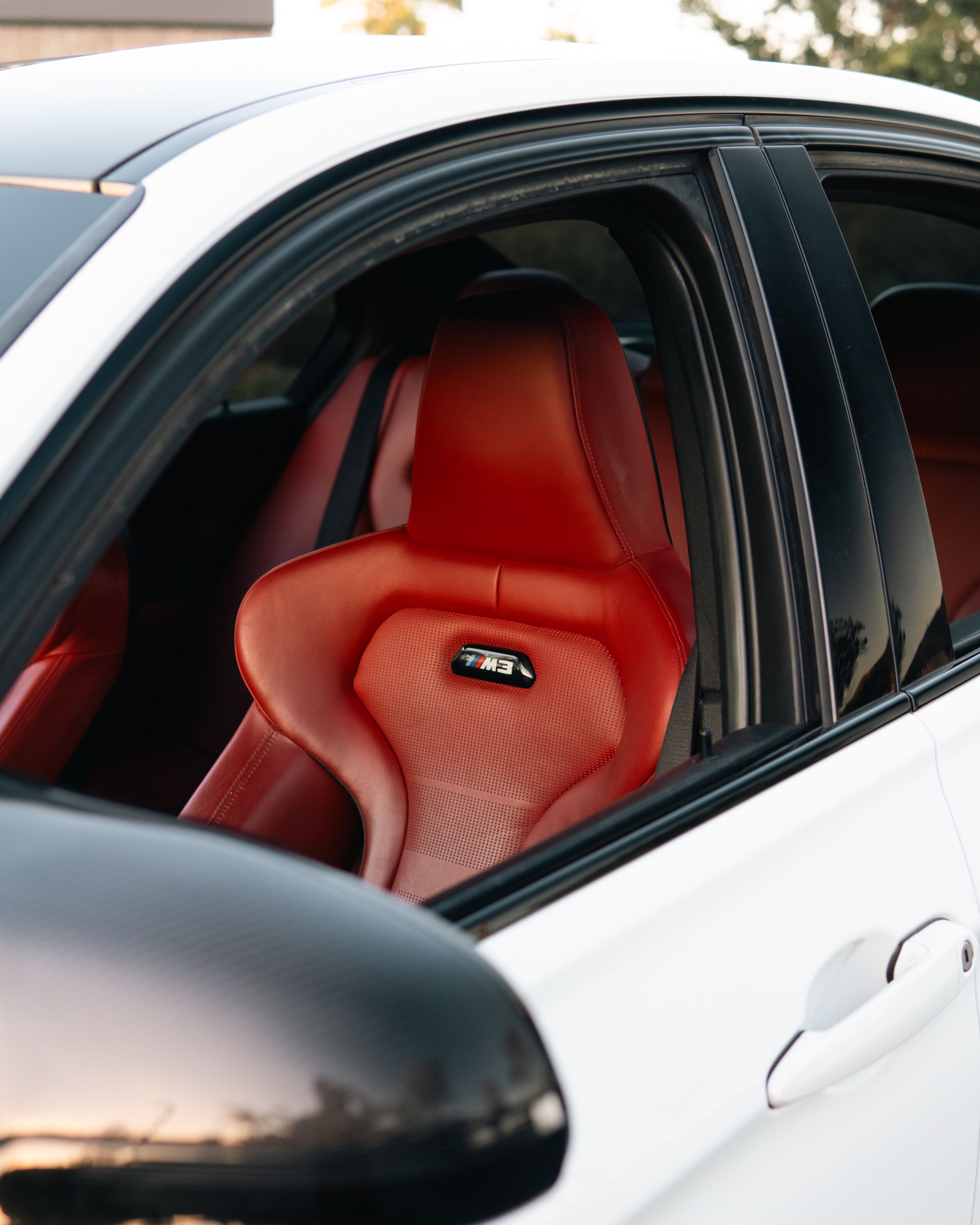 White BMW F80 M3 with 18" ML-10RT Apex wheels in Machined Lip Race Silver