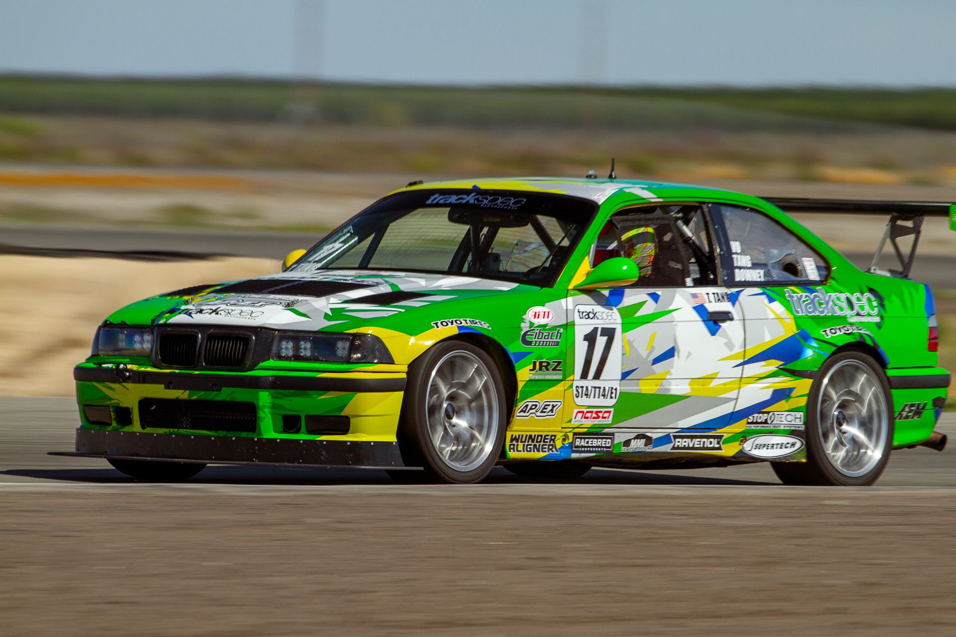 Race Livery BMW E36 M3 with 18" EC-7R Apex wheels in Brushed Clear