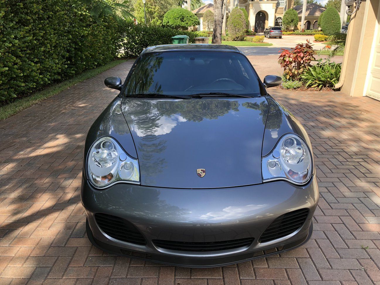 Grey Porsche 911 996 Turbo with 18" SM-10 Apex wheels in Anthracite