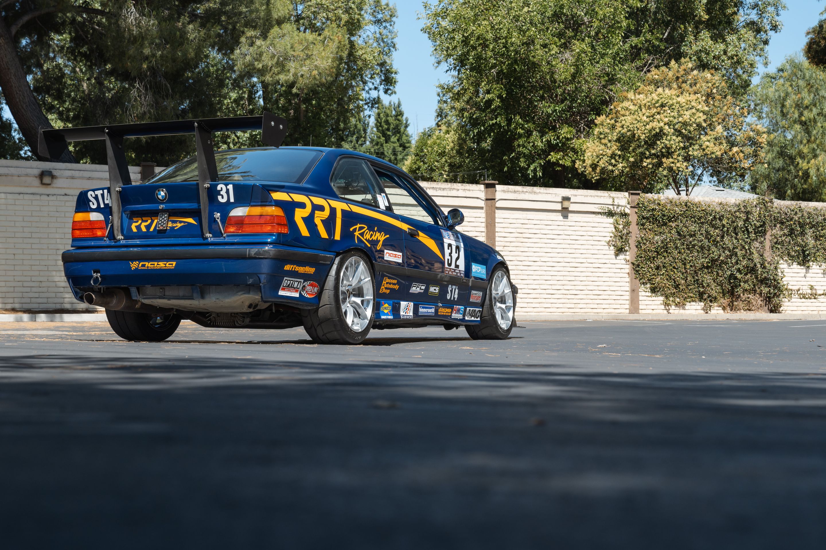 Blue BMW E36 3 Series with 17" VS-5RS Apex wheels in Brushed Clear