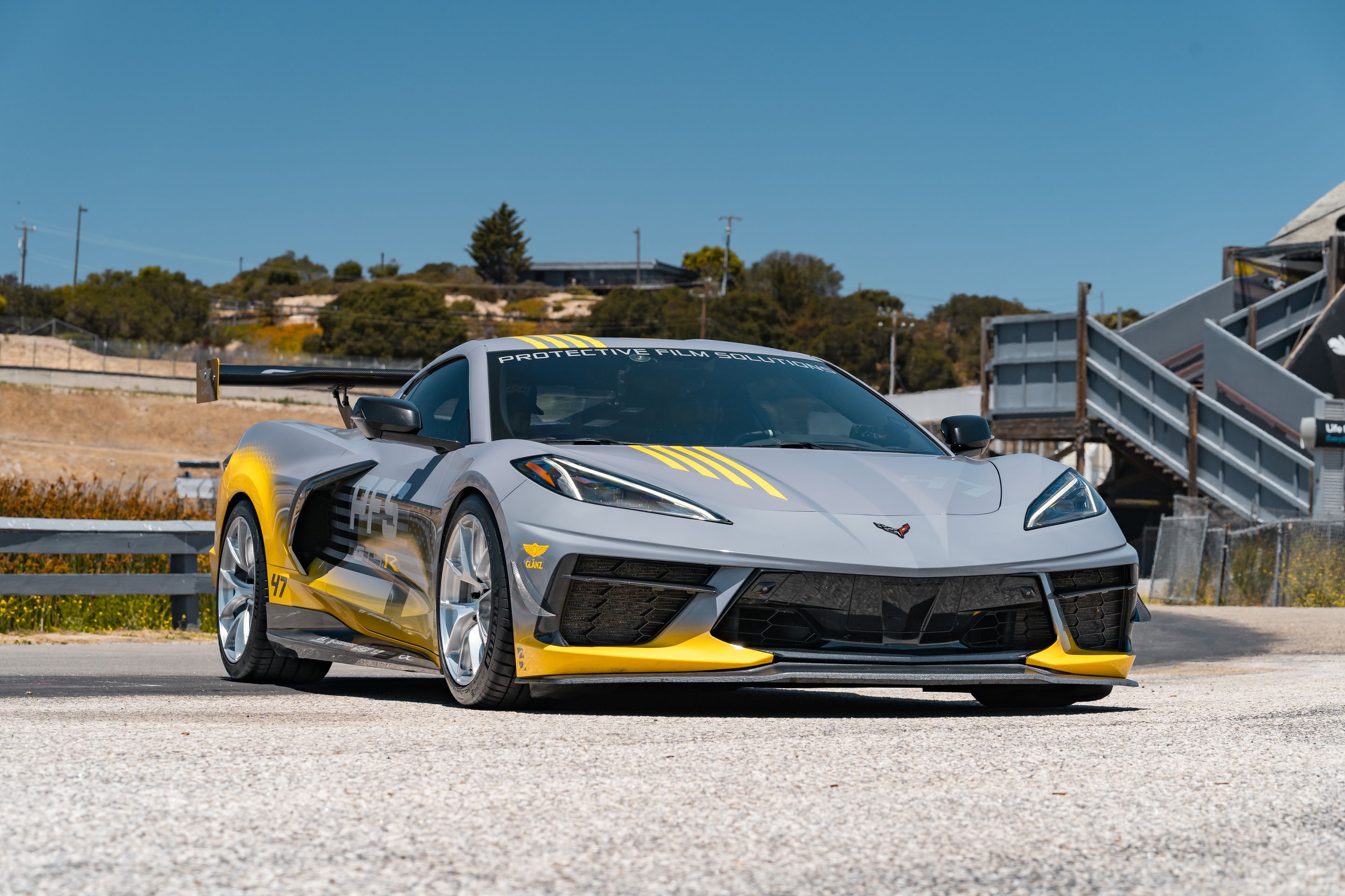 Grey Chevrolet C8 Corvette Stingray/Z51 with 18"/19" VS-5RS Apex wheels in Brushed Clear