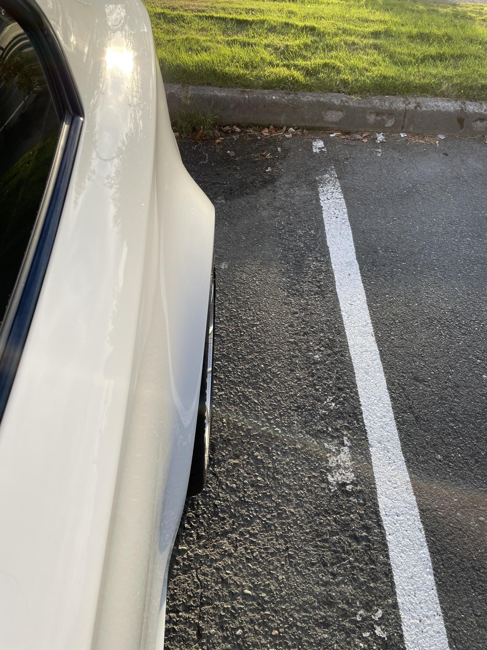 White BMW E82 1M with 18" VS-5RS Apex wheels in Brushed Clear