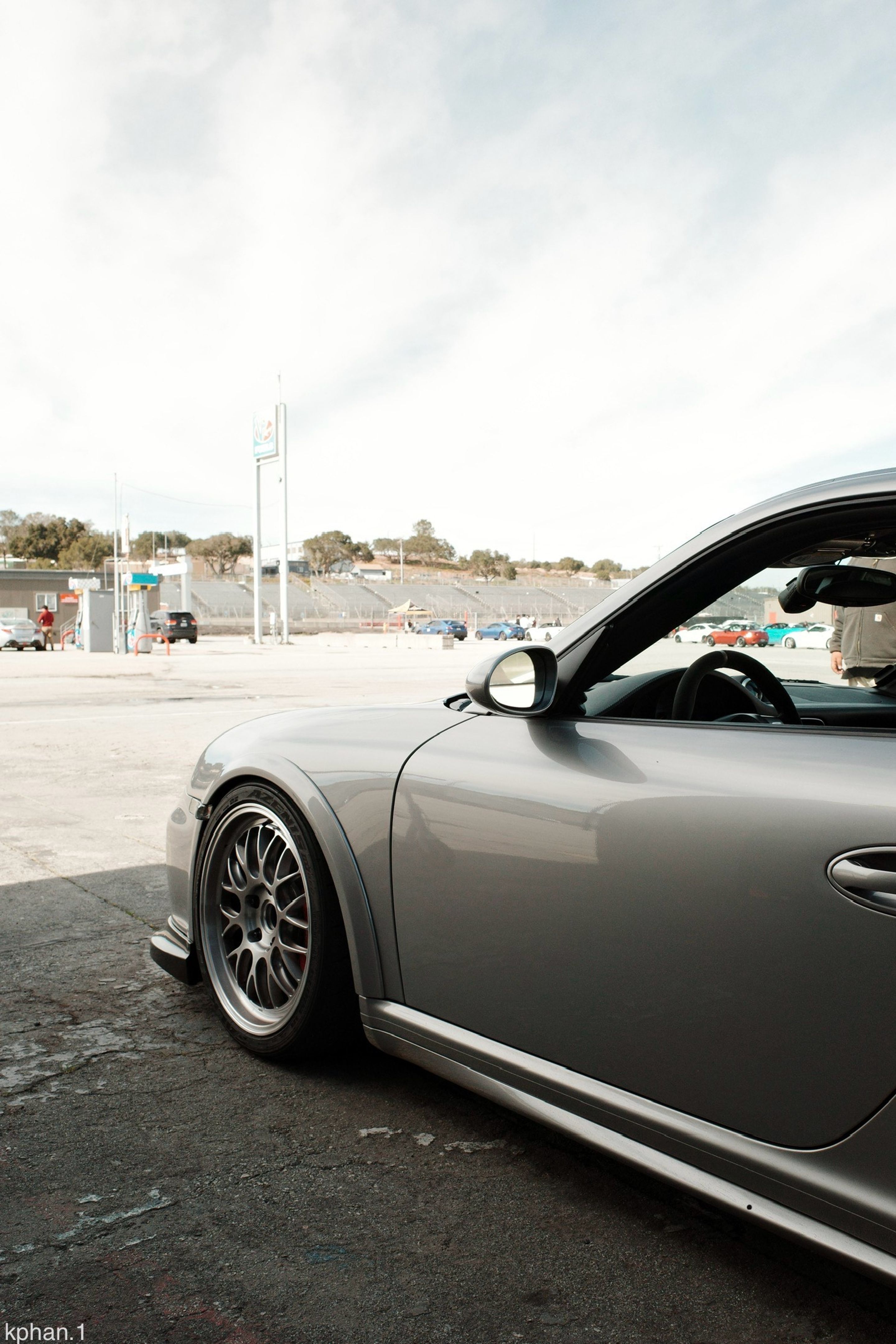 Silver Porsche 911 997 Turbo with 19" ML-10RT Apex wheels in Machined Lip Brushed Clear