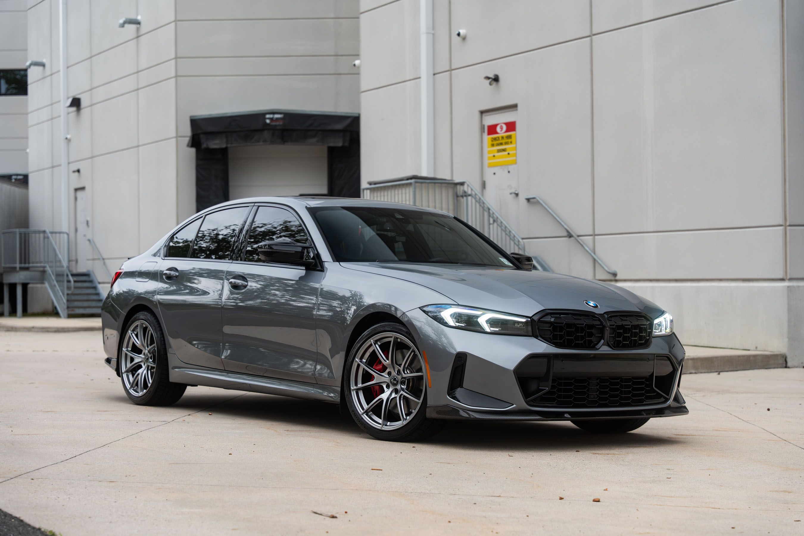Grey BMW G20 Sedan 3 Series with 19" VS-5 Apex wheels in Hyper Black