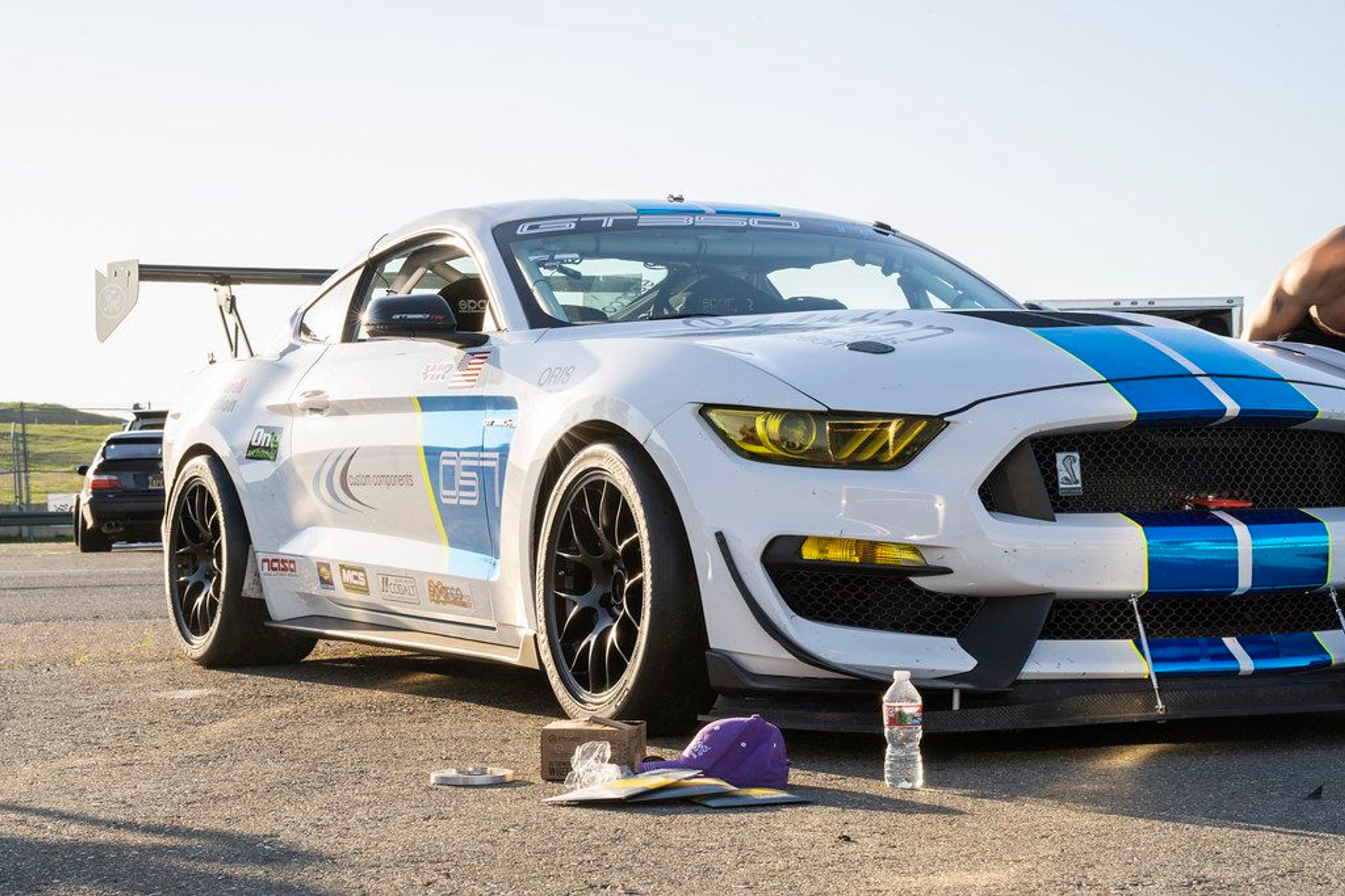 White Ford S550 Mustang GT350 with 18" EC-7 Apex wheels in Satin Black