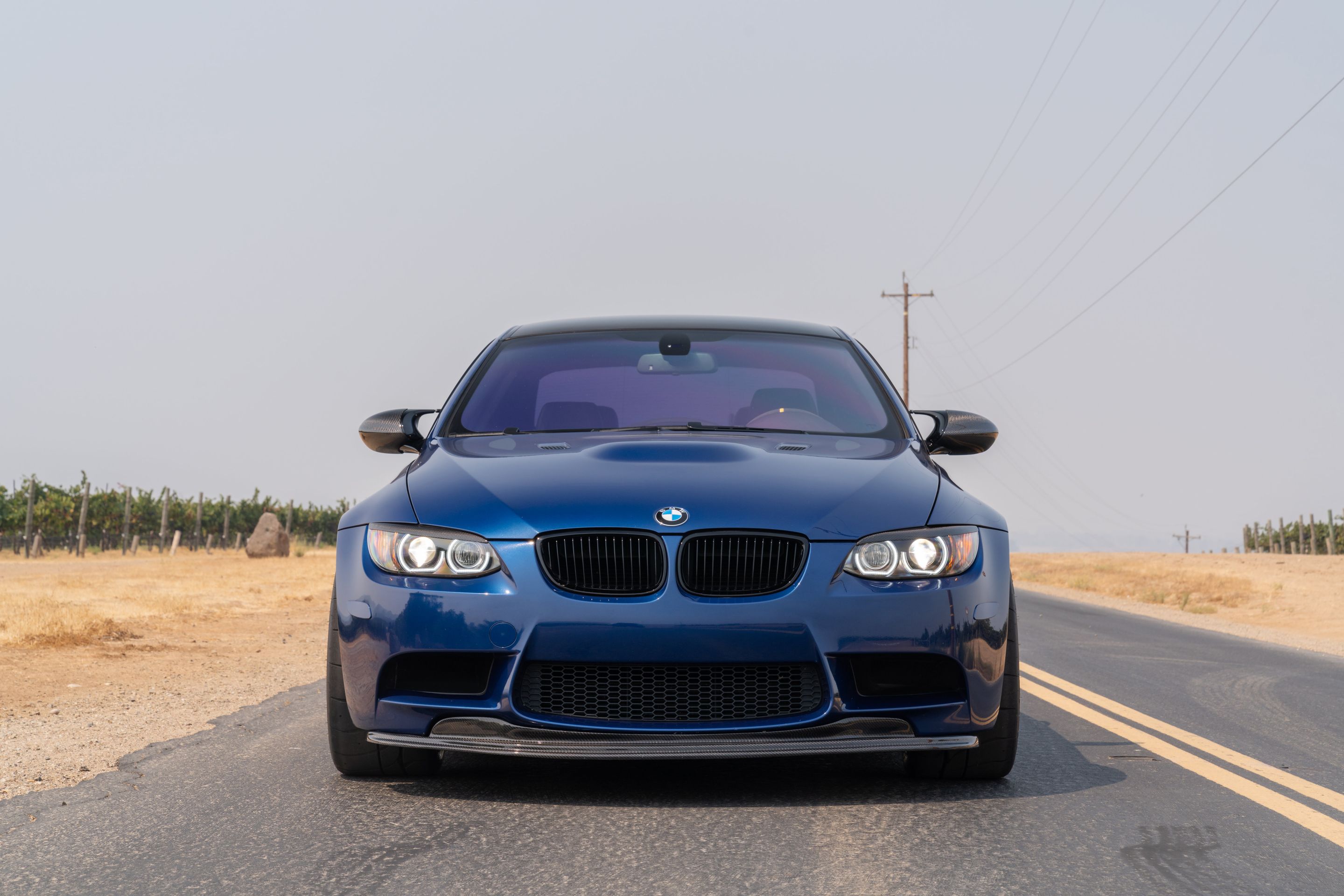 Blue BMW E92 Coupe M3 with 18" VS-5RS Apex wheels in Anthracite