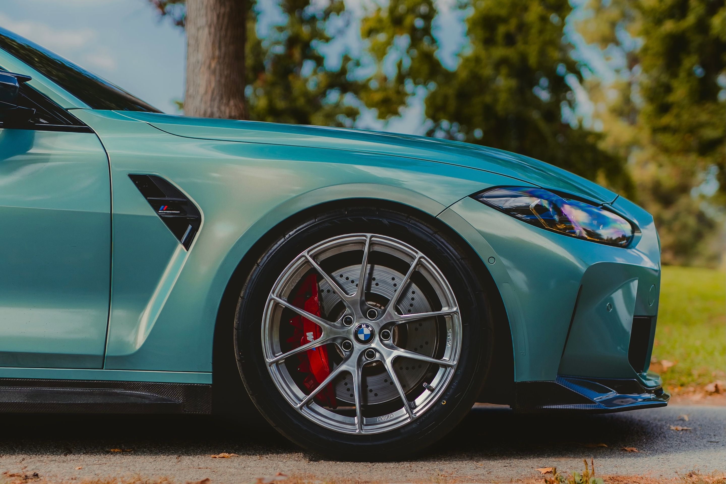 Green BMW G82 Coupe M4 with 19" VS-5RS Apex wheels in Brushed Clear